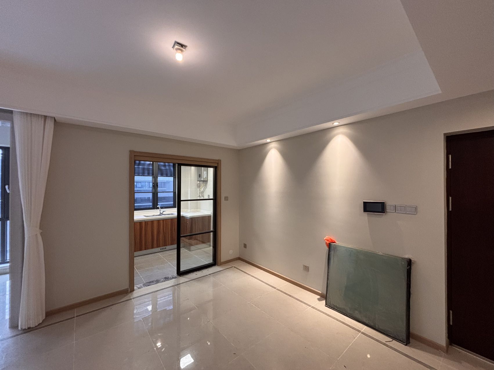 大华锦绣海岸四期  3室2厅2卫    199.0万 大华锦绣海岸四期  3室2厅2卫    199.0万室内图