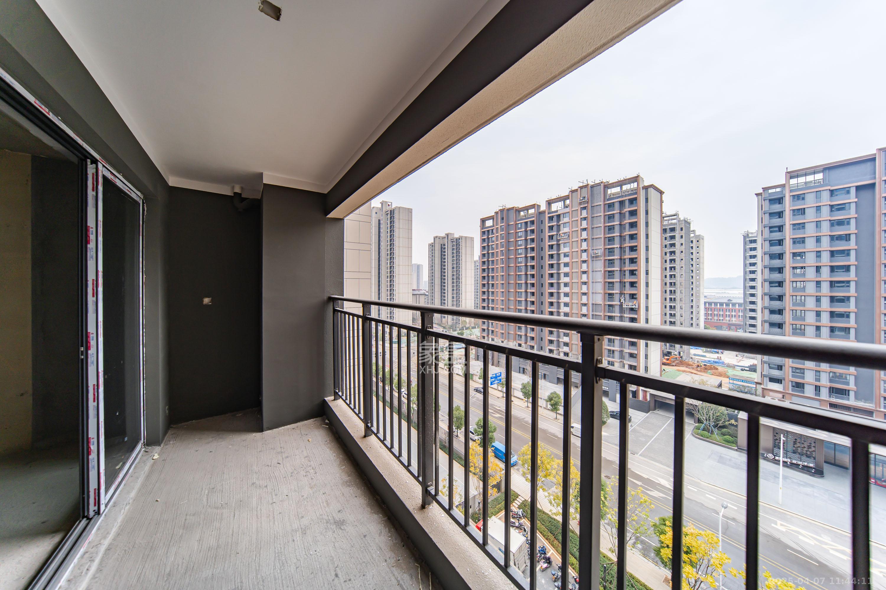 城发恒伟洋湖映2009 4室2厅2卫 1800.0元/月 城发恒伟洋湖映2009 4室2厅2卫 1800.0元/月室内图