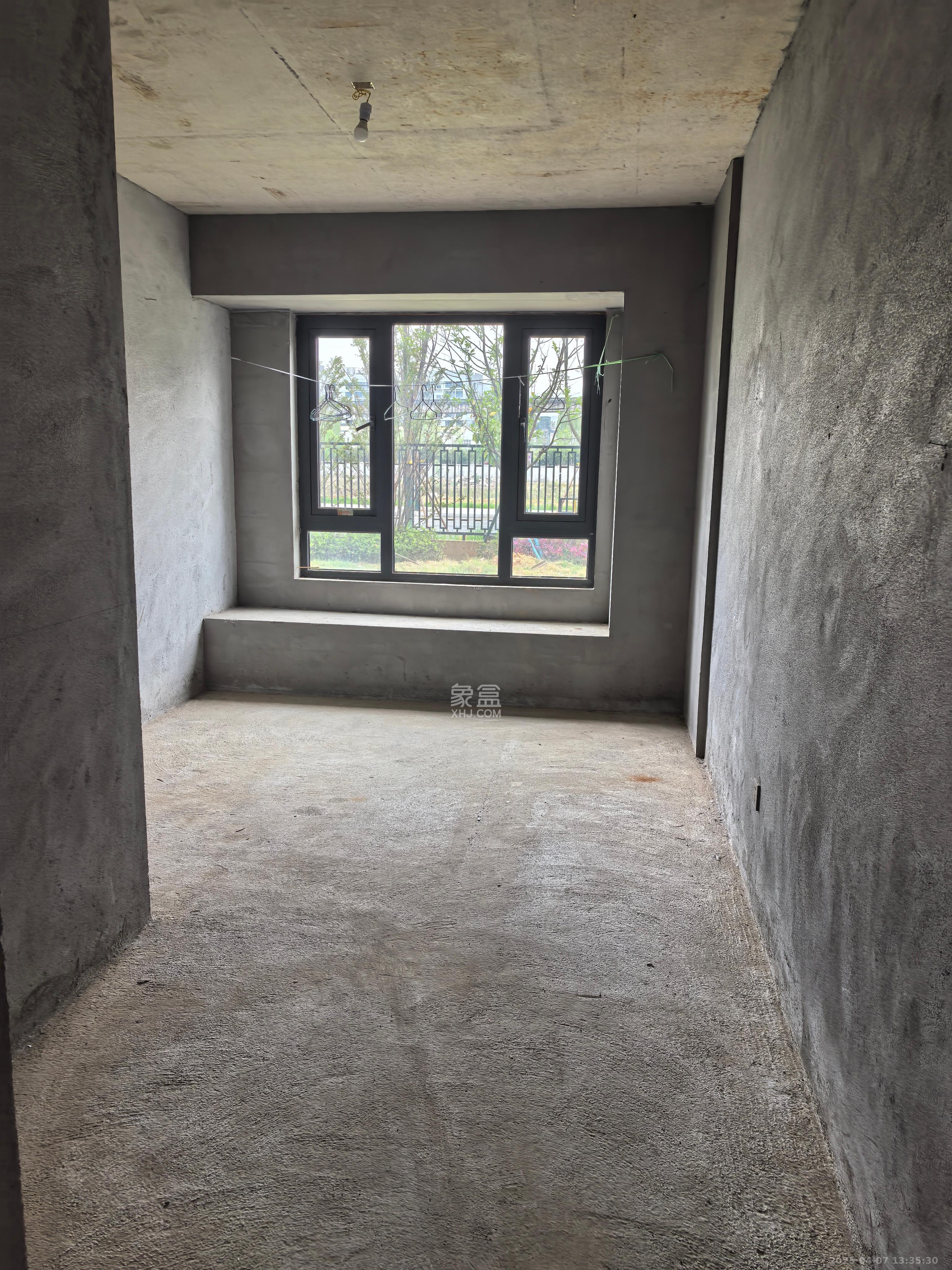 新城明昱东方 4室2厅2卫 1100.0元/月 新城明昱东方 4室2厅2卫 1100.0元/月室内图