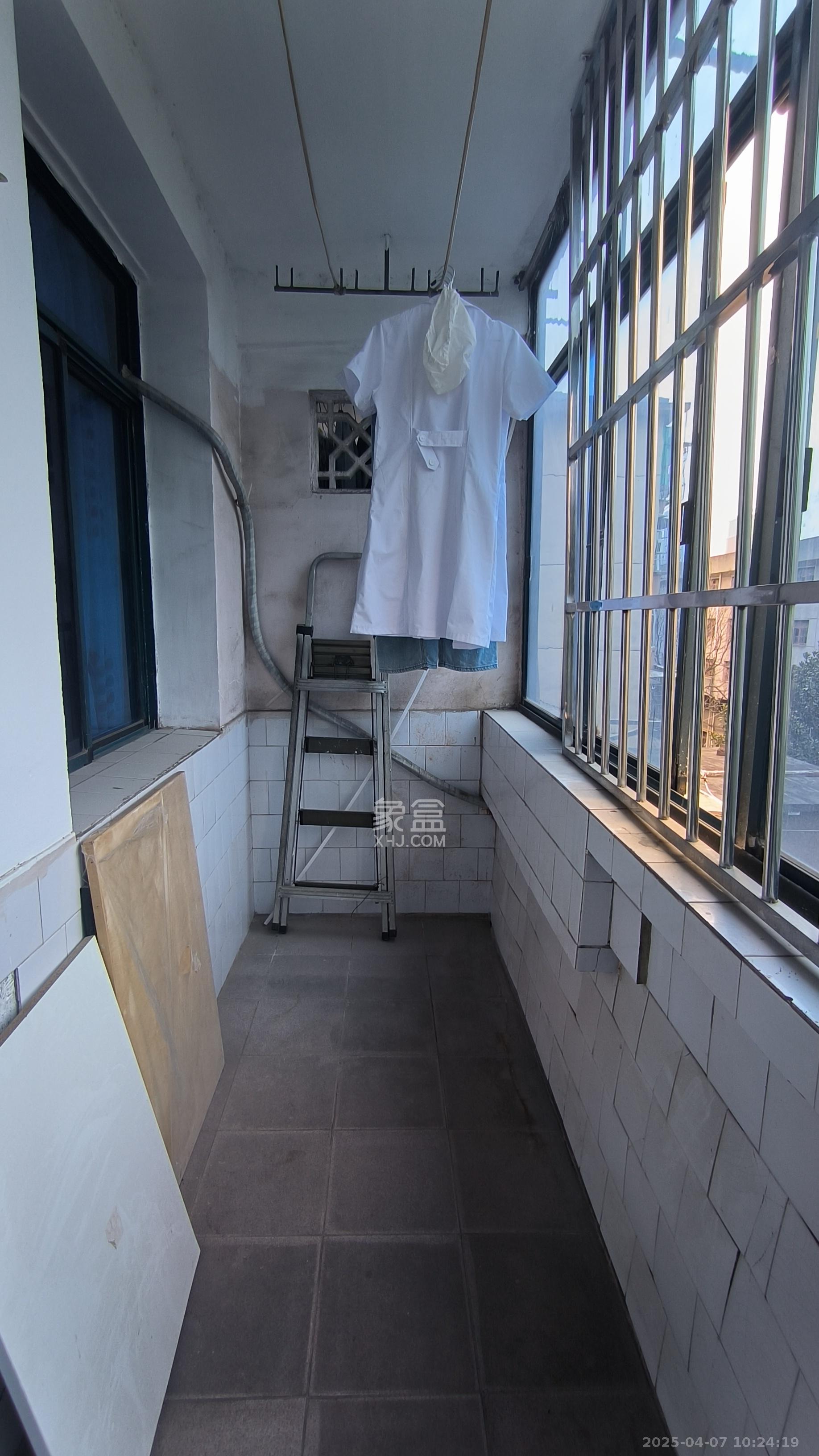 油铺街社区-人造板厂宿舍  2室1厅1卫   1800.00元/月室内图