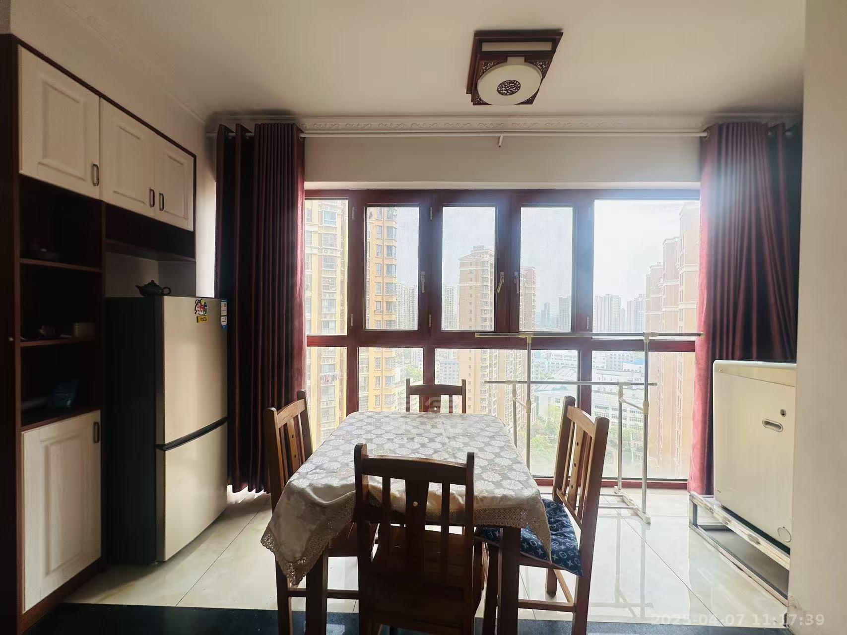 东鼎紫园 2室2厅1卫 1900.0元/月 东鼎紫园 2室2厅1卫 1900.0元/月室内图