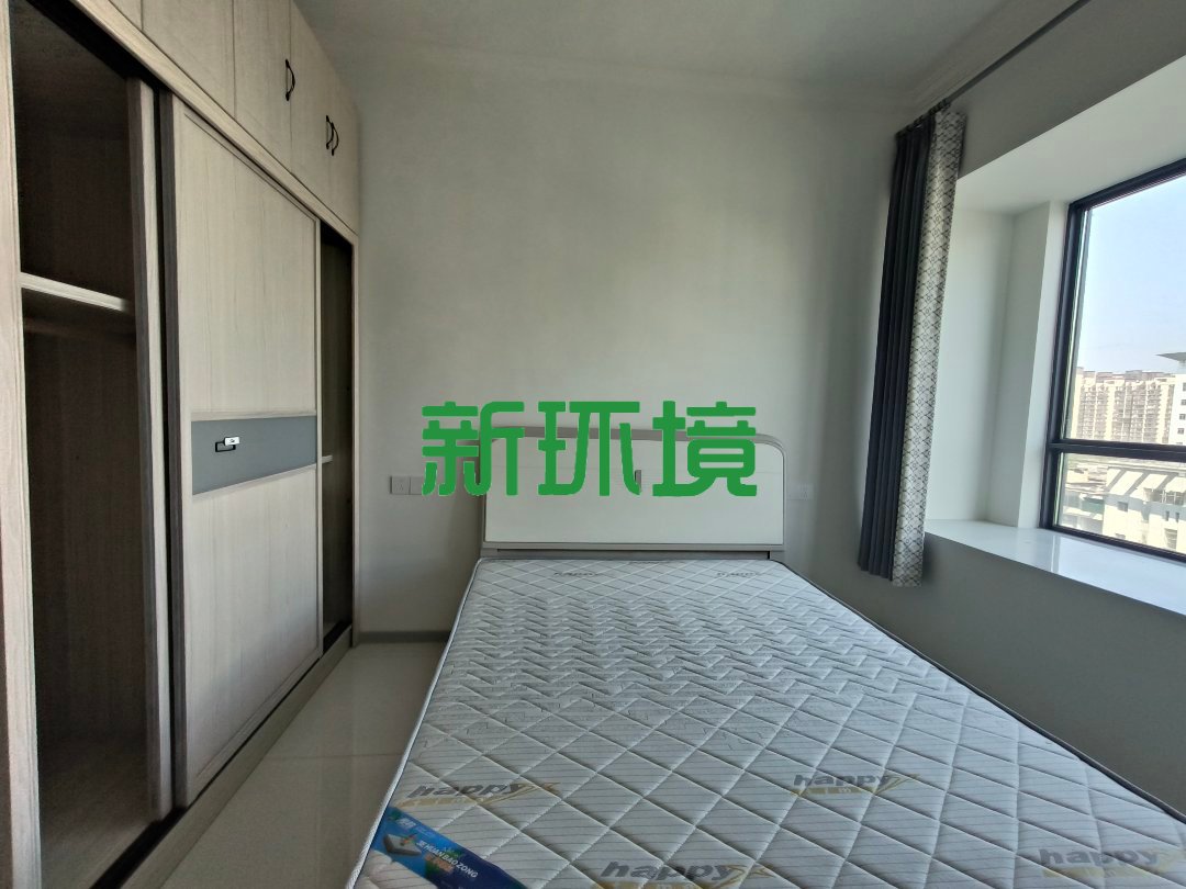 尚东御园  1室0厅0卫   73.80万客厅