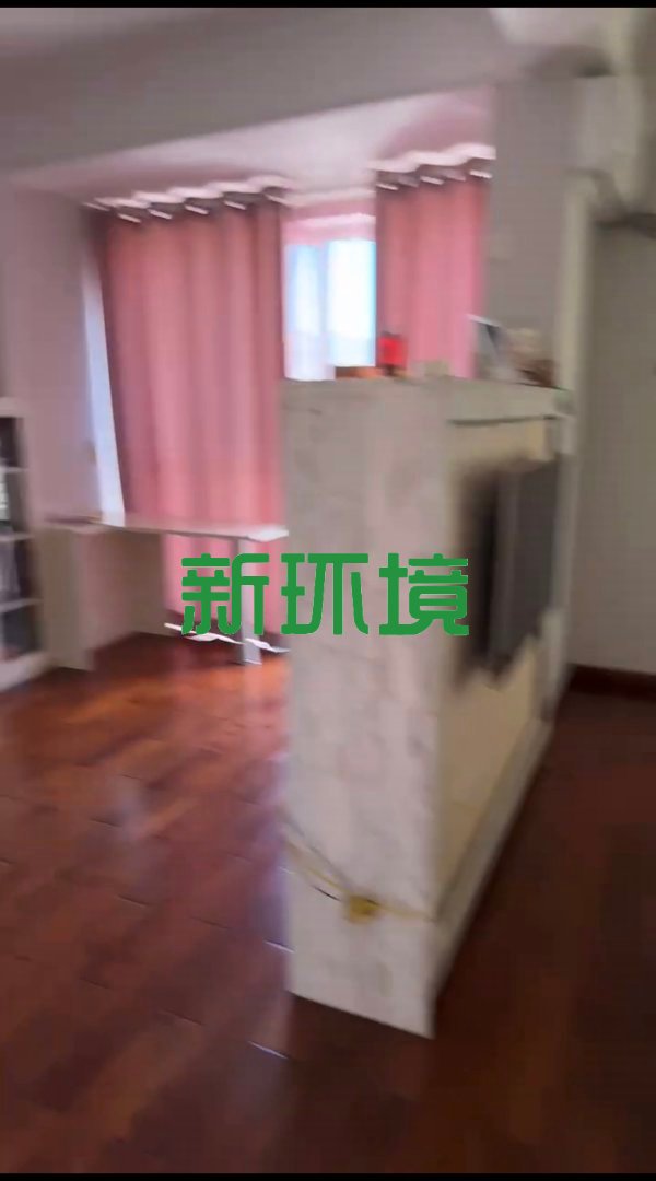 锦绣边城  4室2厅2卫   81.00万客厅