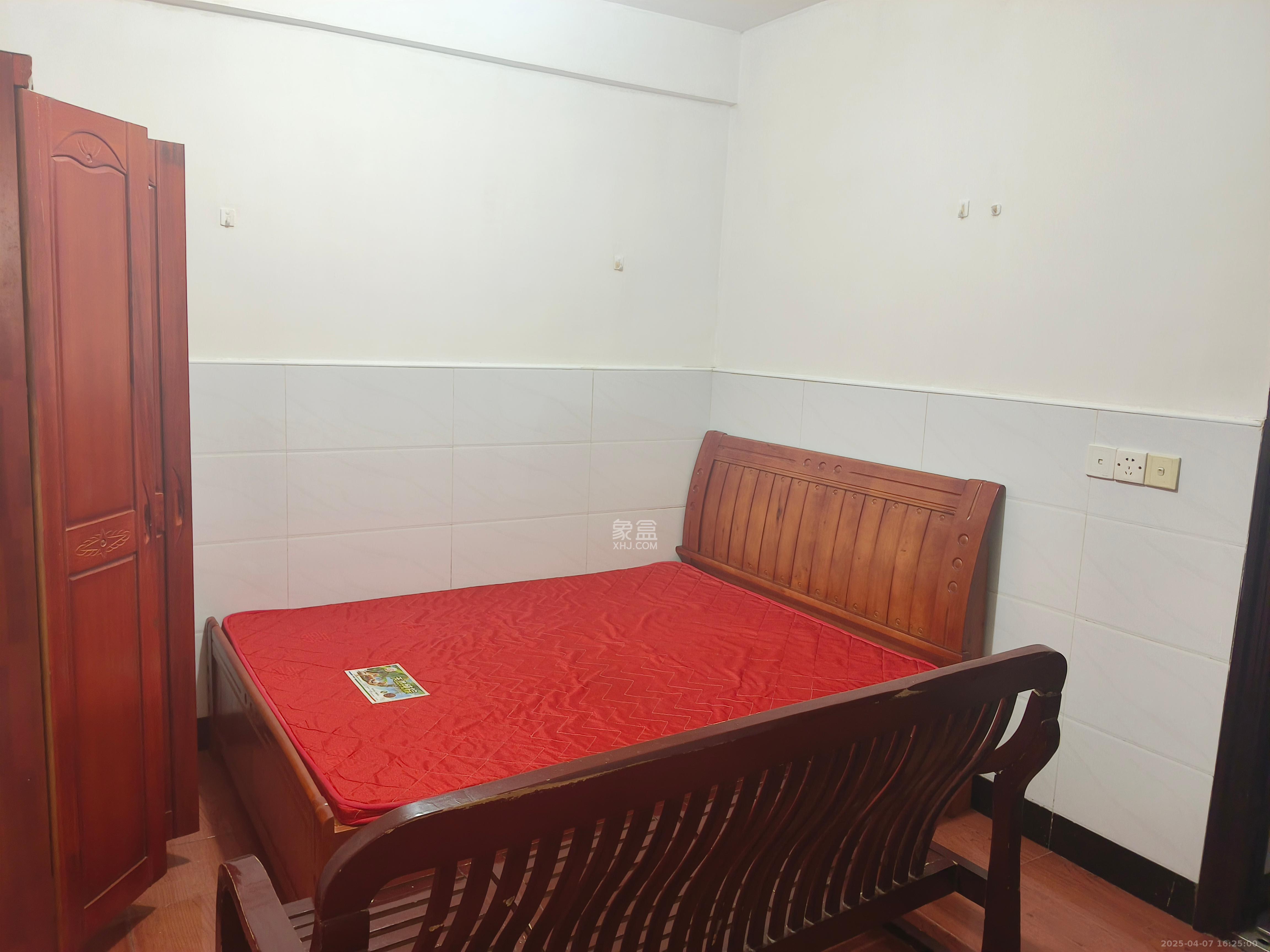 黄泥岭社区 1室1厅1卫 1100.0元/月 黄泥岭社区 1室1厅1卫 1100.0元/月室内图