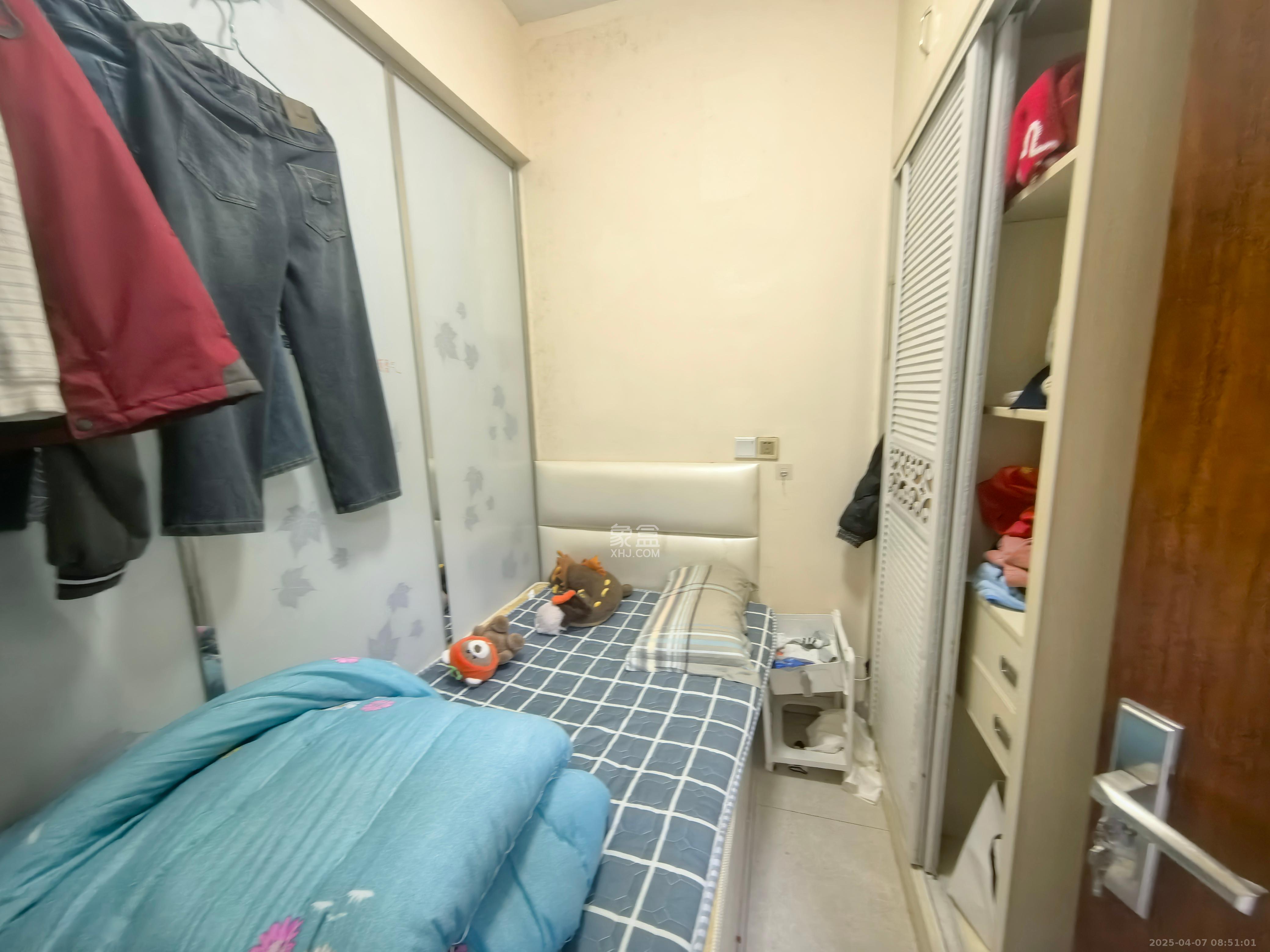 金茂梅溪湖  2室2厅1卫    1700.0元/月 金茂梅溪湖  2室2厅1卫    1700.0元/月室内图