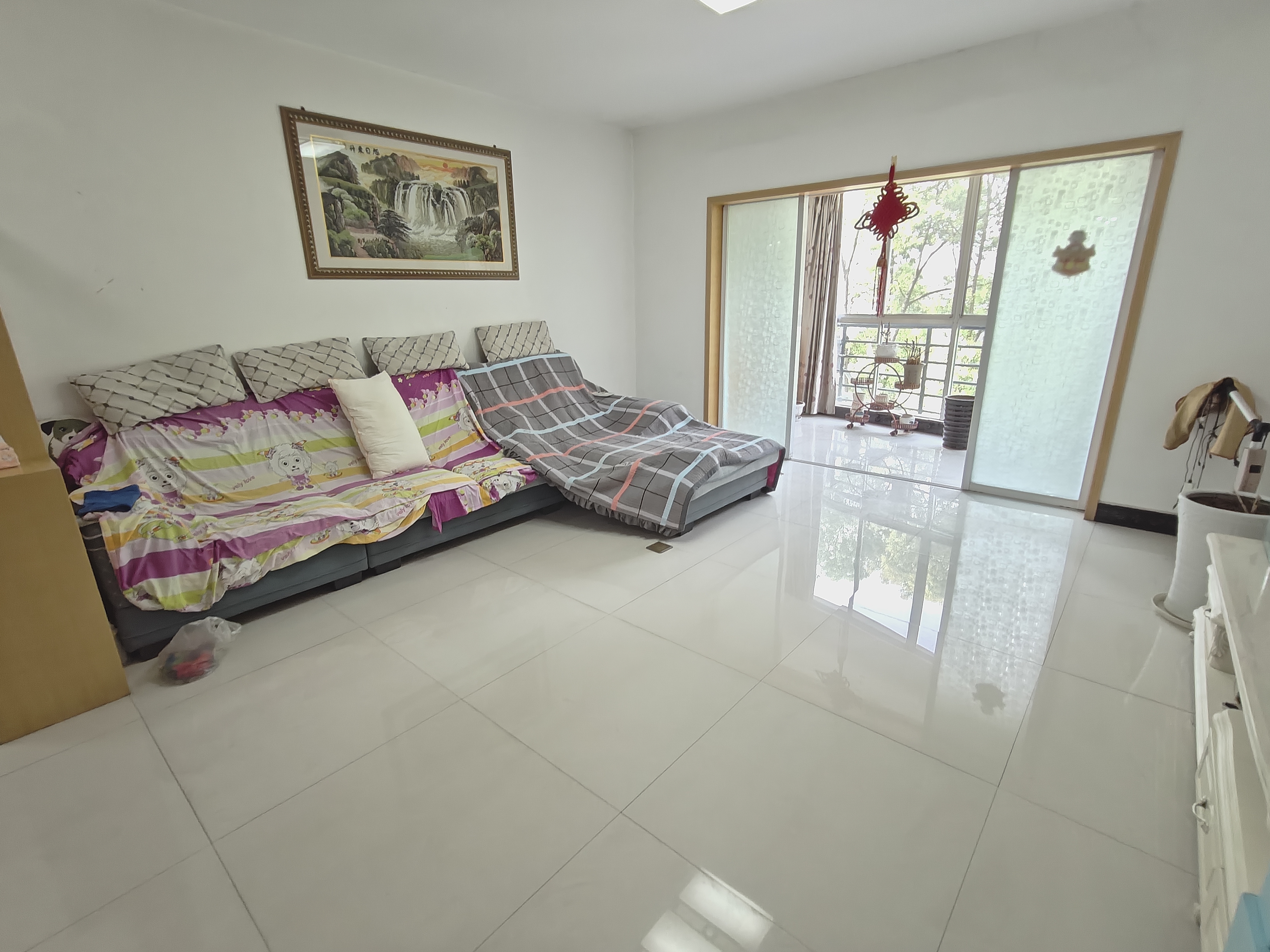 金凤川紫 3室2厅2卫 1200.0元/月 金凤川紫 3室2厅2卫 1200.0元/月室内图