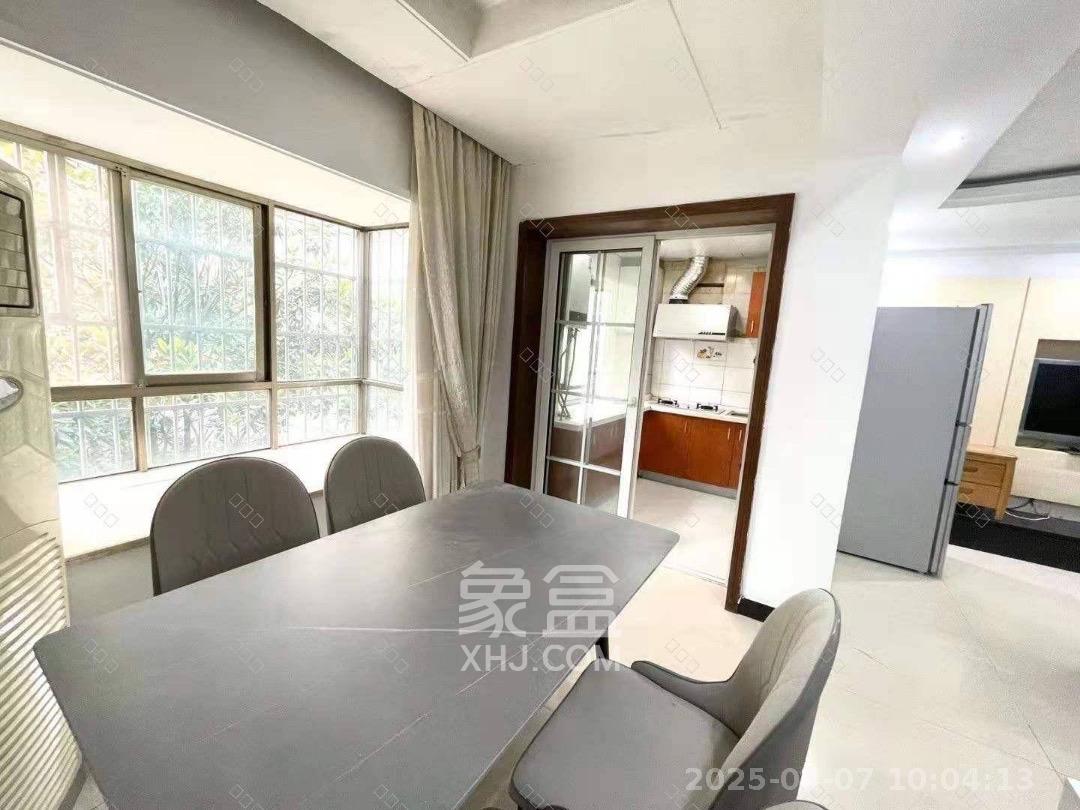 三和公寓  2室2厅1卫   2250.00元/月室内图