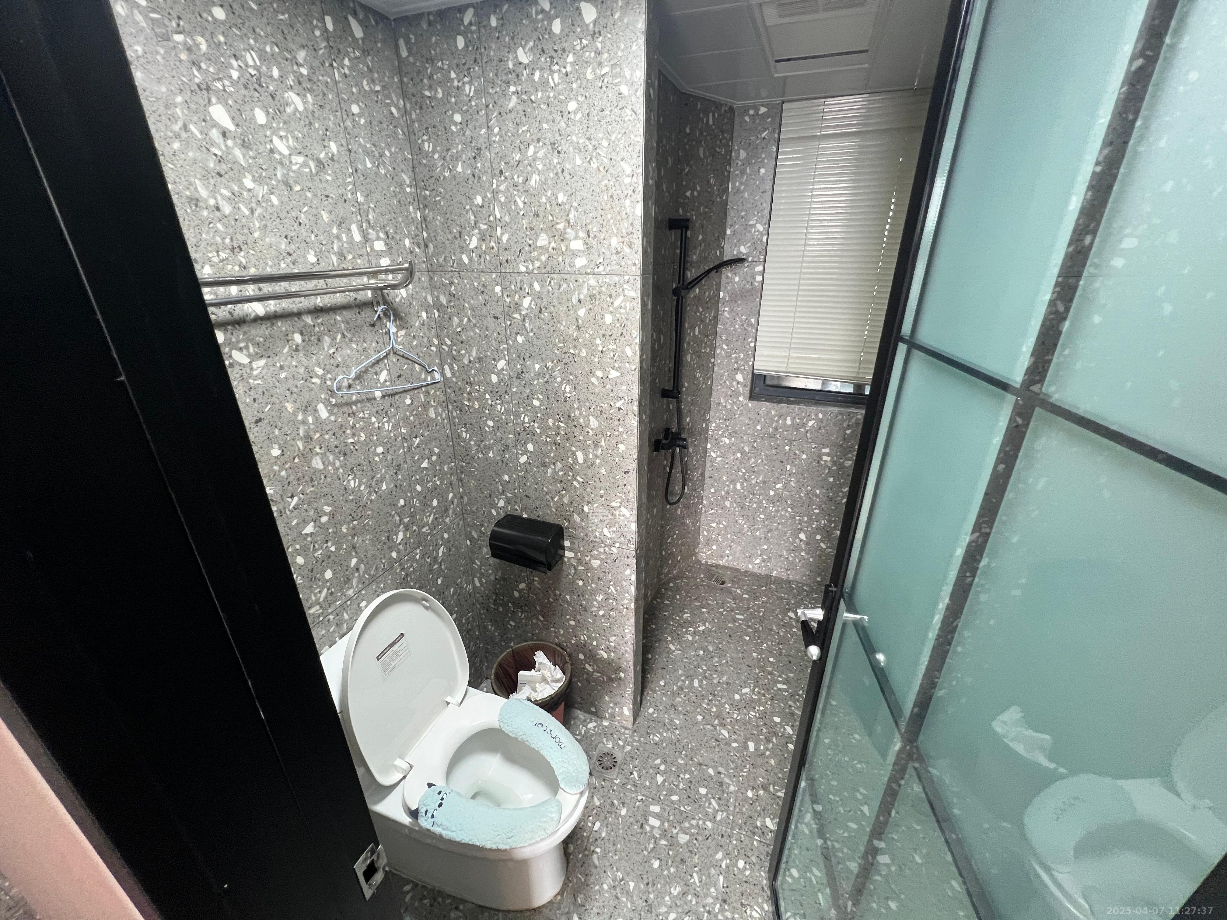 天祥水晶湾 4室2厅2卫 5500.0元/月 天祥水晶湾 4室2厅2卫 5500.0元/月室内图