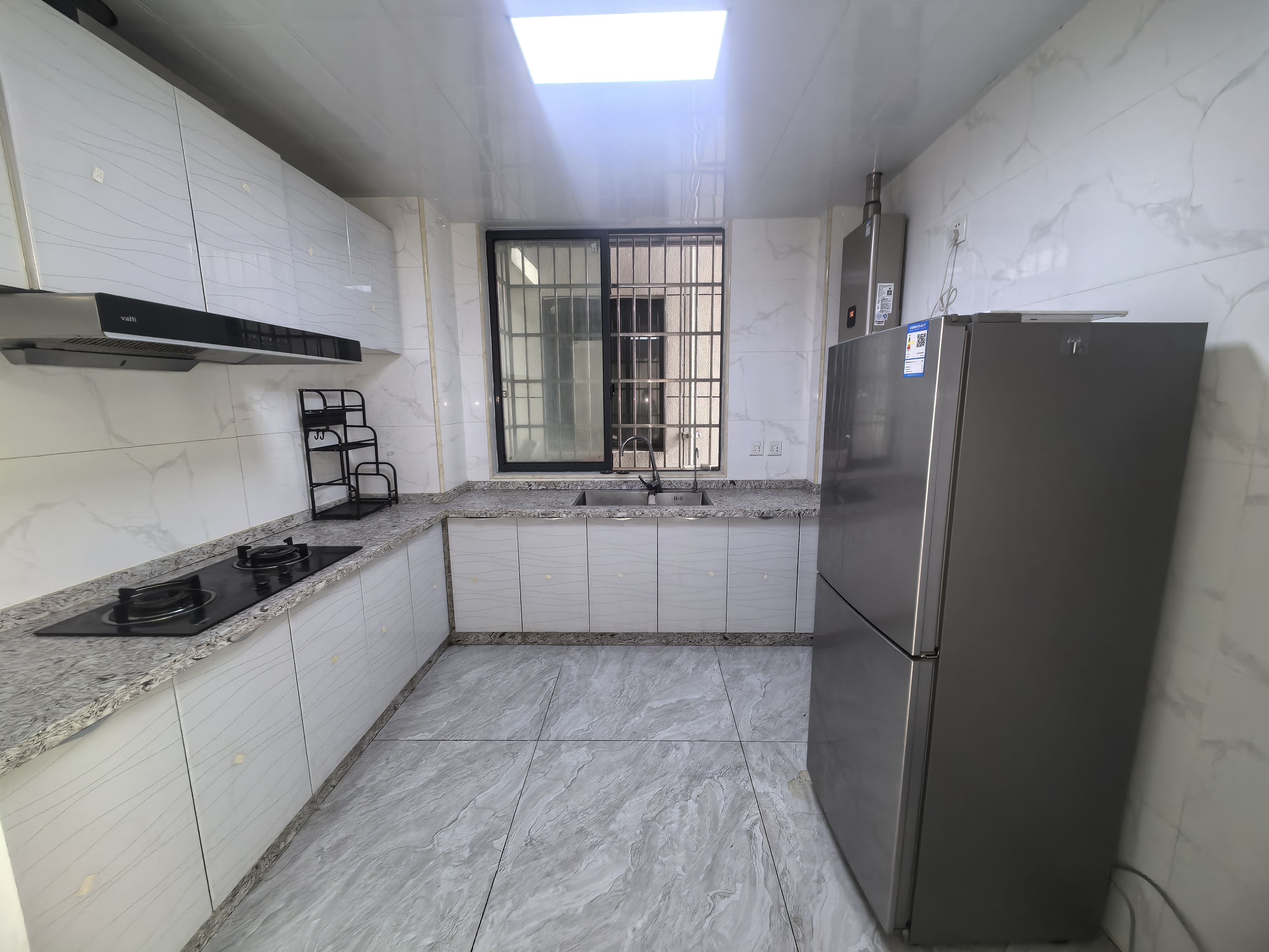 东方银座 3室2厅2卫 1600.0元/月 东方银座 3室2厅2卫 1600.0元/月室内图