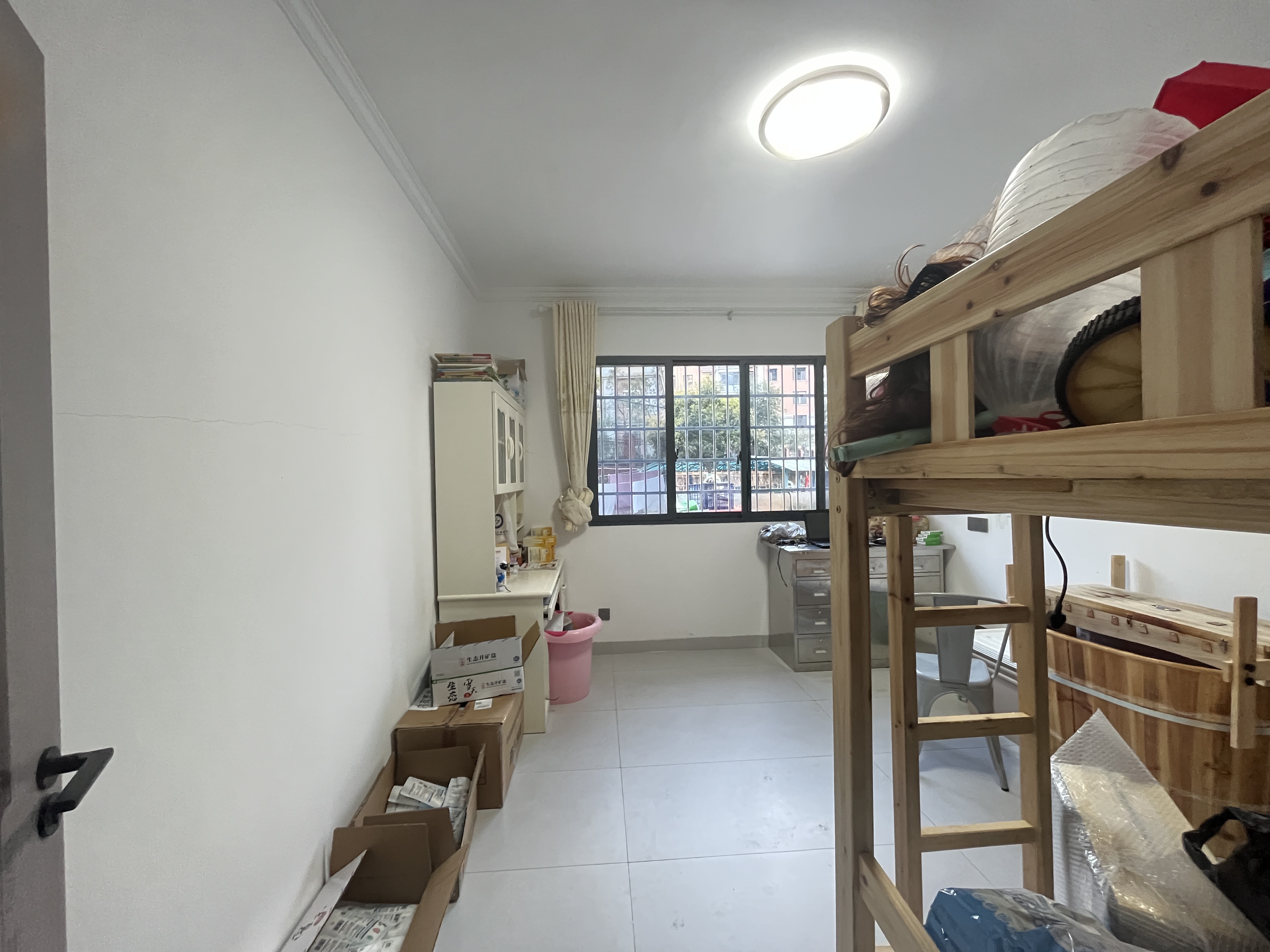 娄星东苑 4室2厅2卫 68.0万 娄星东苑 4室2厅2卫 68.0万室内图