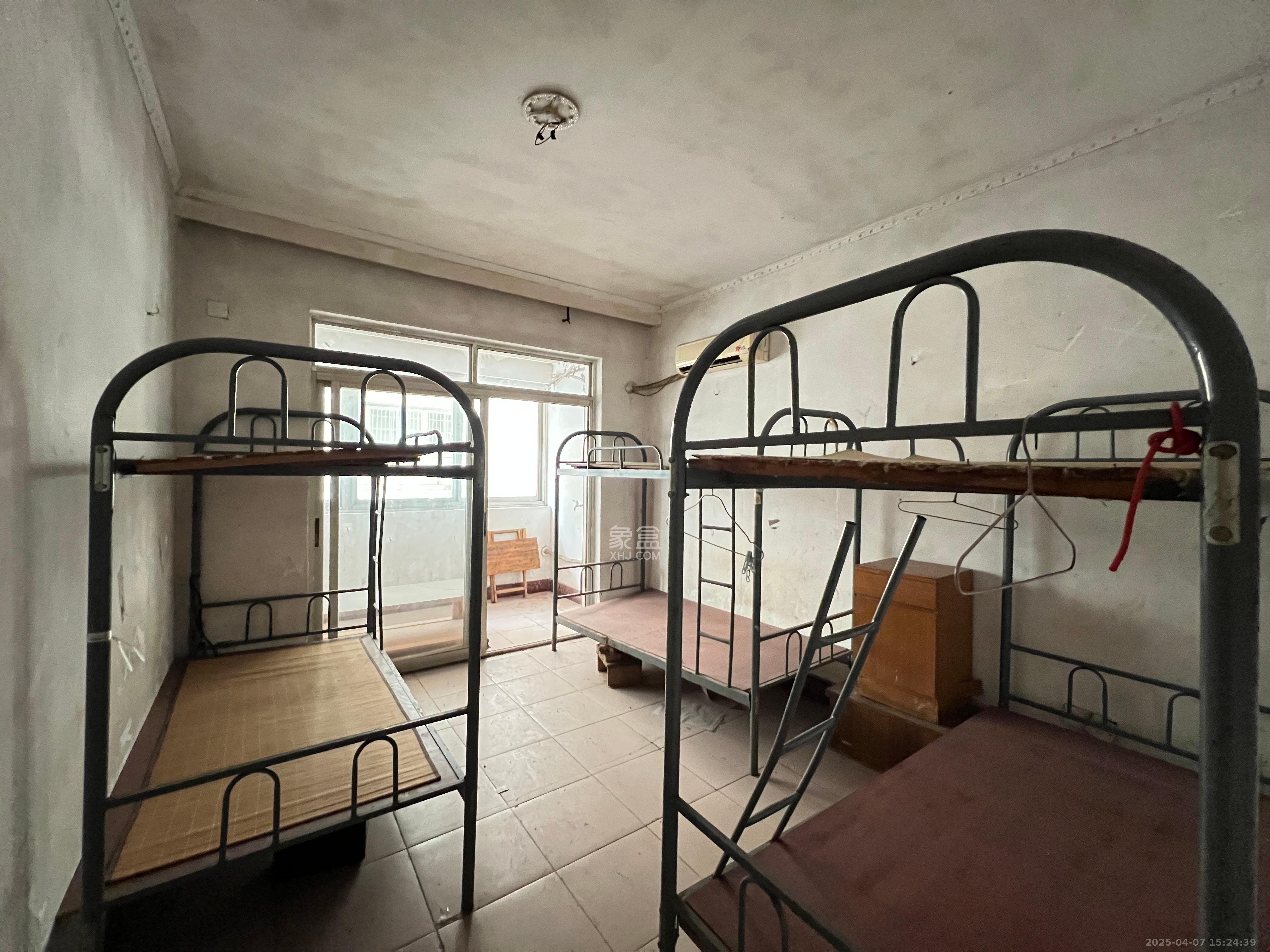 市建委宿舍 2室2厅1卫 2000.0元/月 市建委宿舍 2室2厅1卫 2000.0元/月室内图