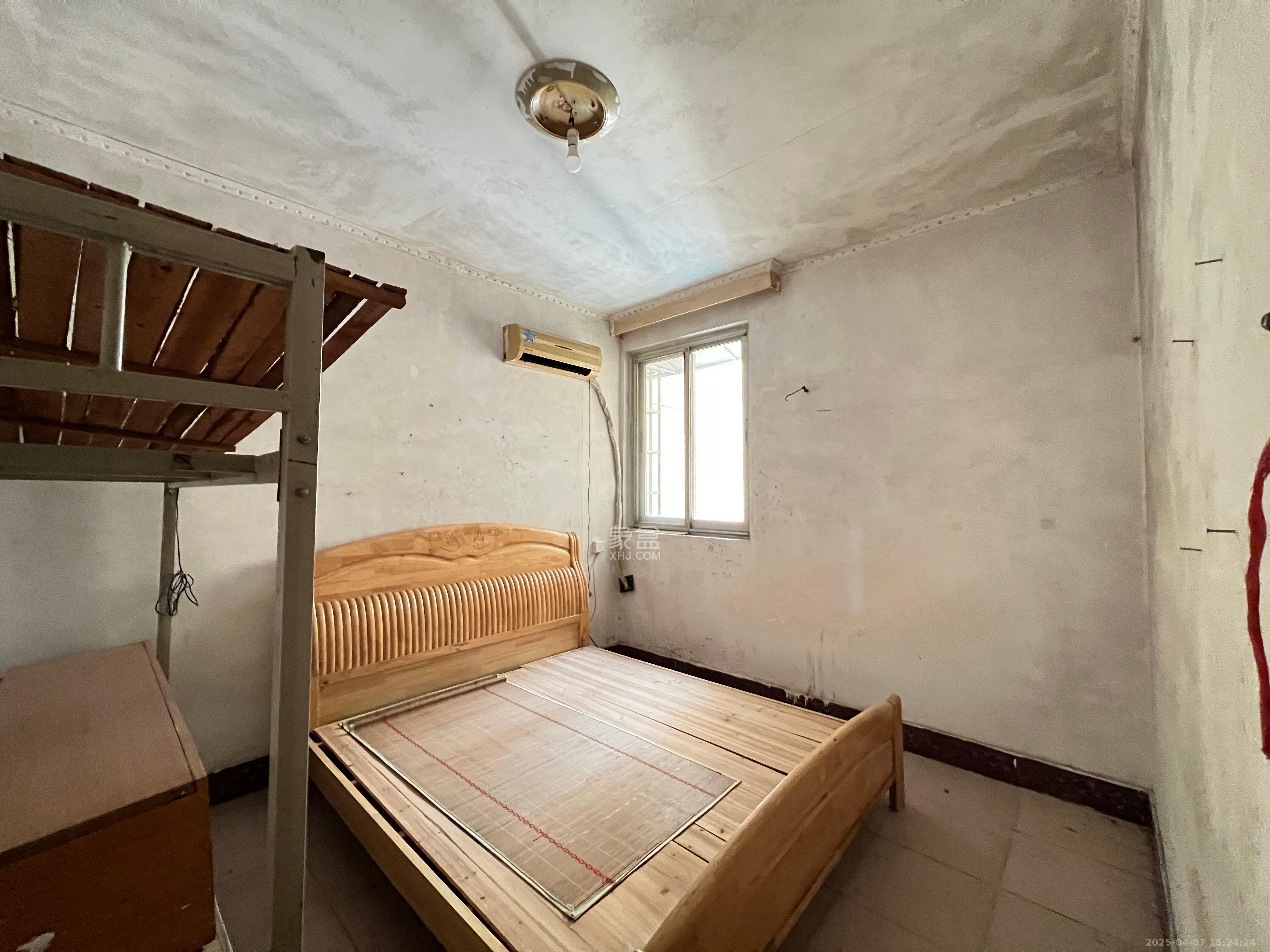 市建委宿舍 2室2厅1卫 2000.0元/月 市建委宿舍 2室2厅1卫 2000.0元/月室内图