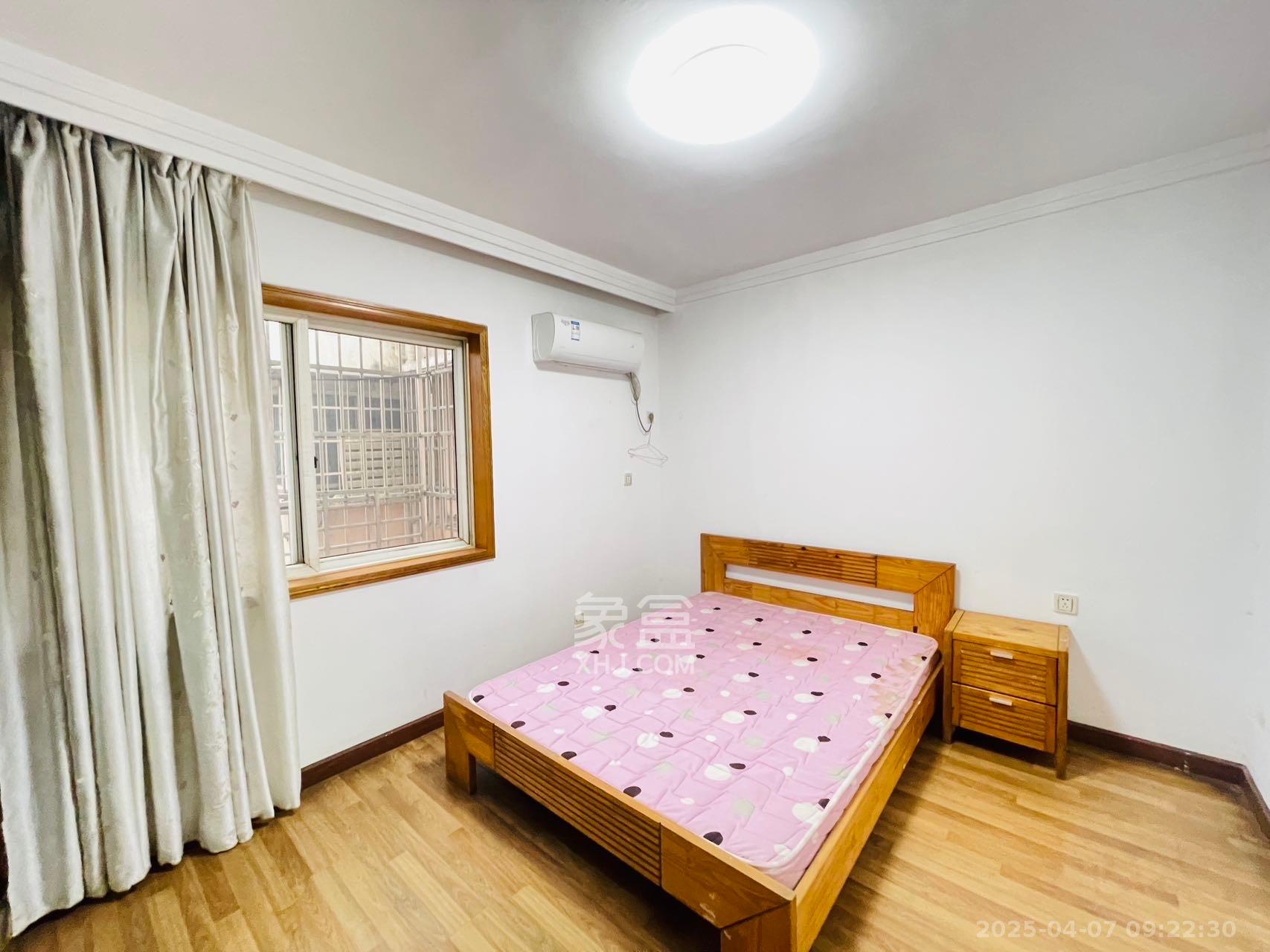 富绿新村  3室1厅1卫   2000.00元/月室内图