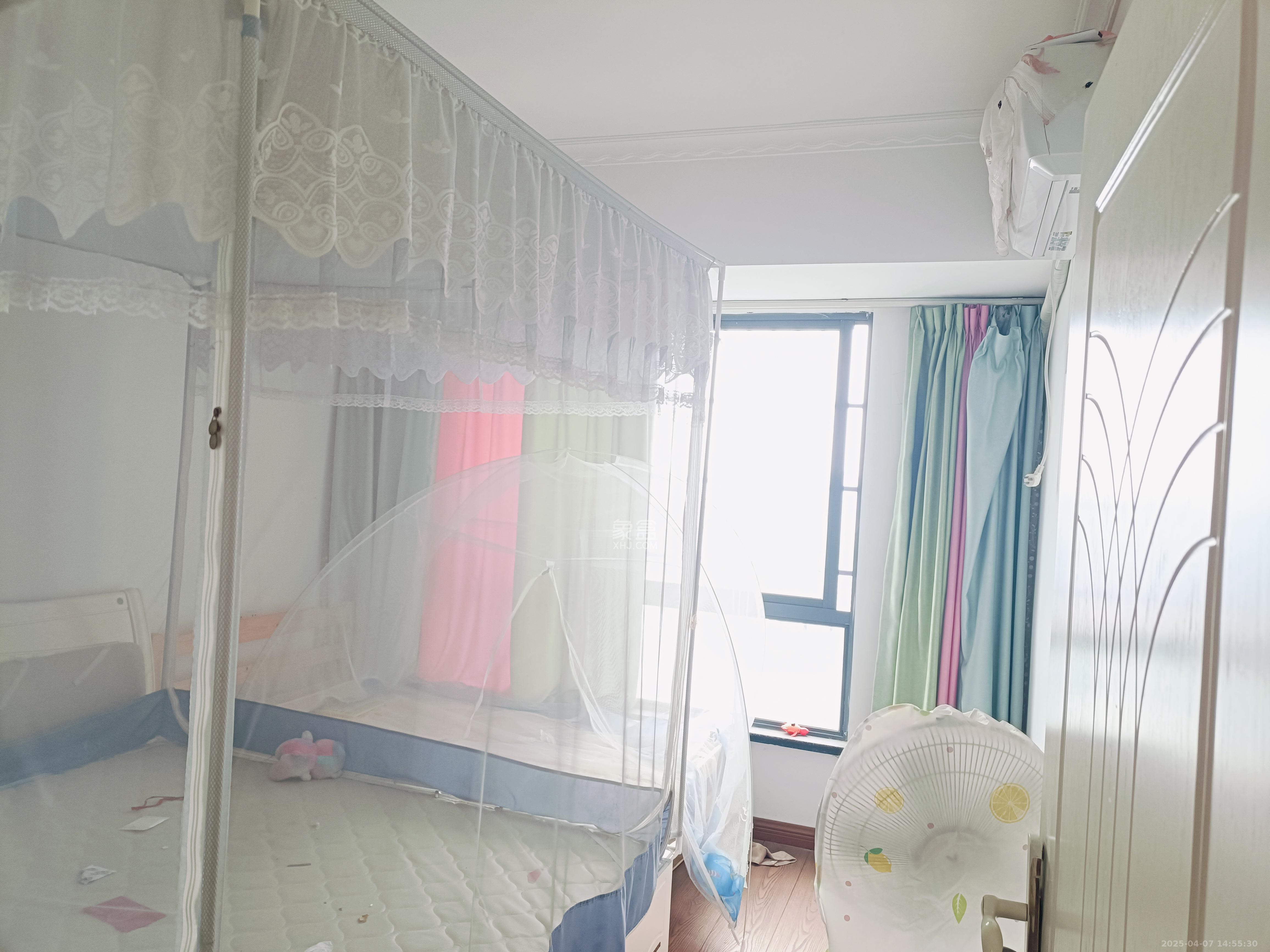 海德公园 3室2厅1卫 2000.0元/月 海德公园 3室2厅1卫 2000.0元/月室内图