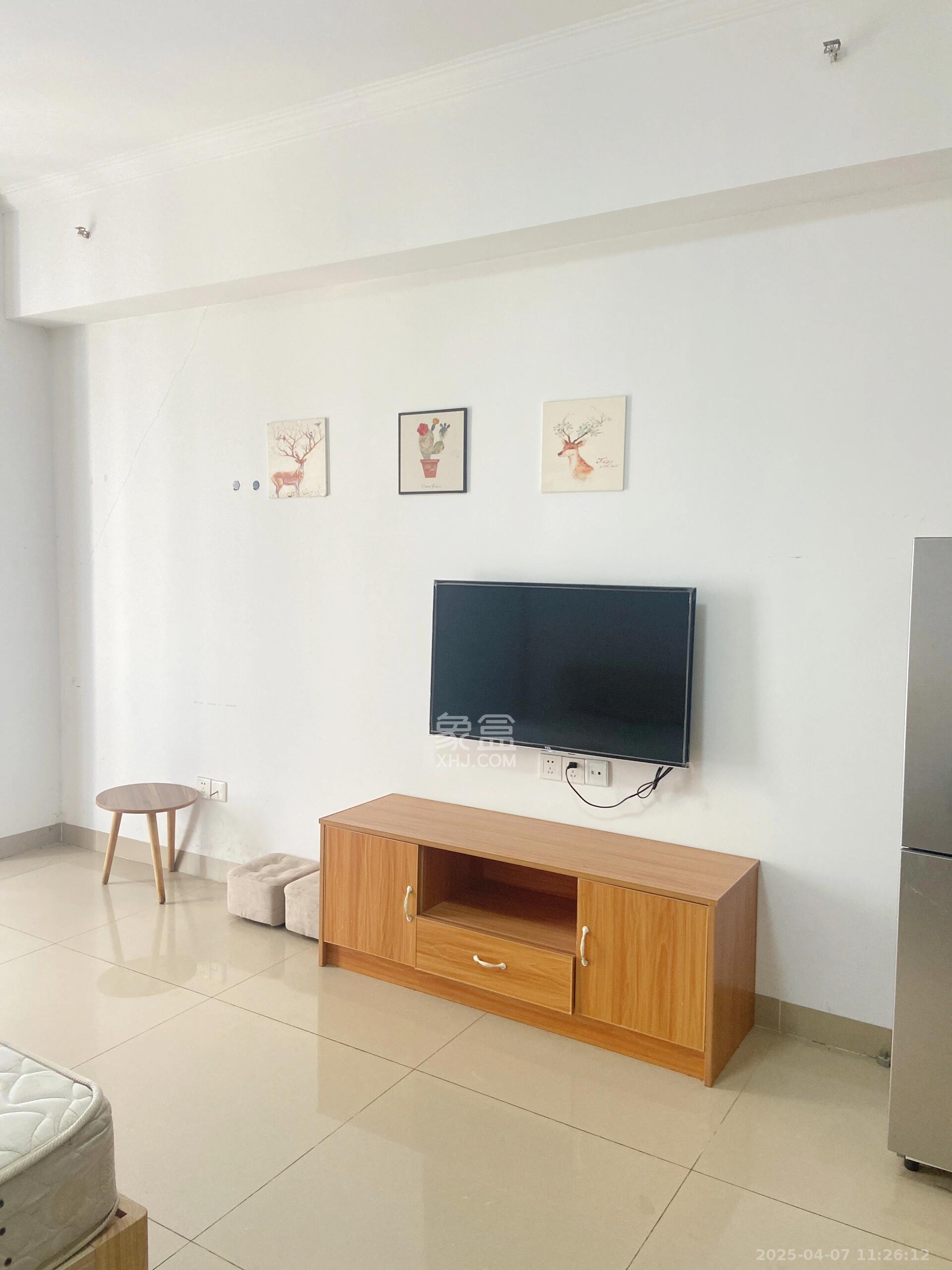 新世界广场  1室1厅1卫   1300.00元/月室内图