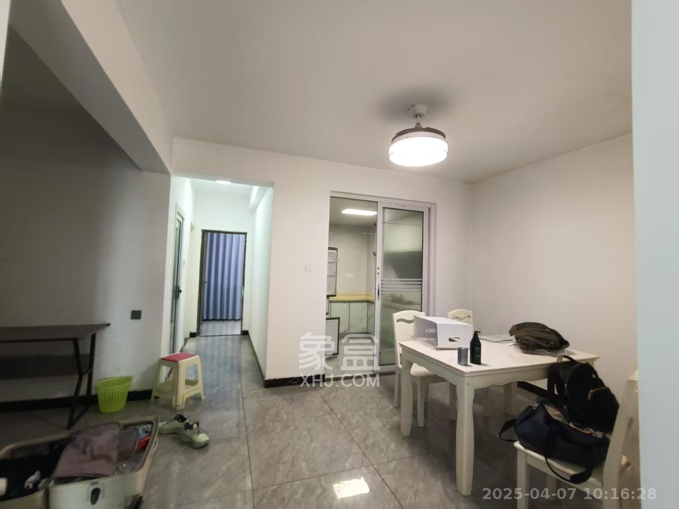 幸福庄园  6室2厅3卫    2600.0元/月 幸福庄园  6室2厅3卫    2600.0元/月室内图