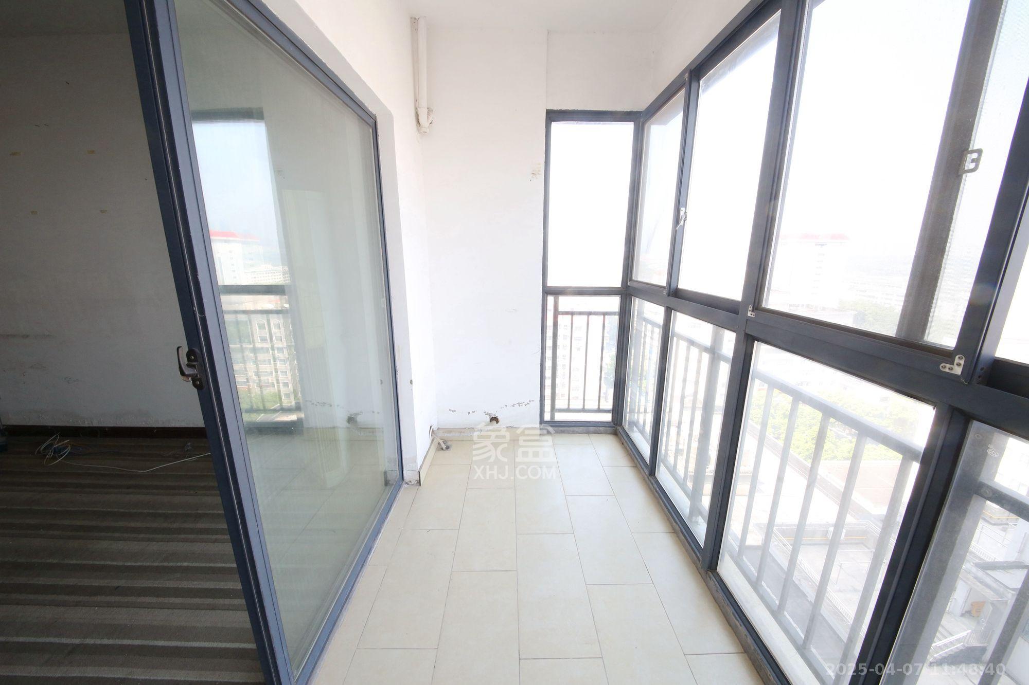 万象新天 3室2厅1卫 2500.0元/月 万象新天 3室2厅1卫 2500.0元/月室内图