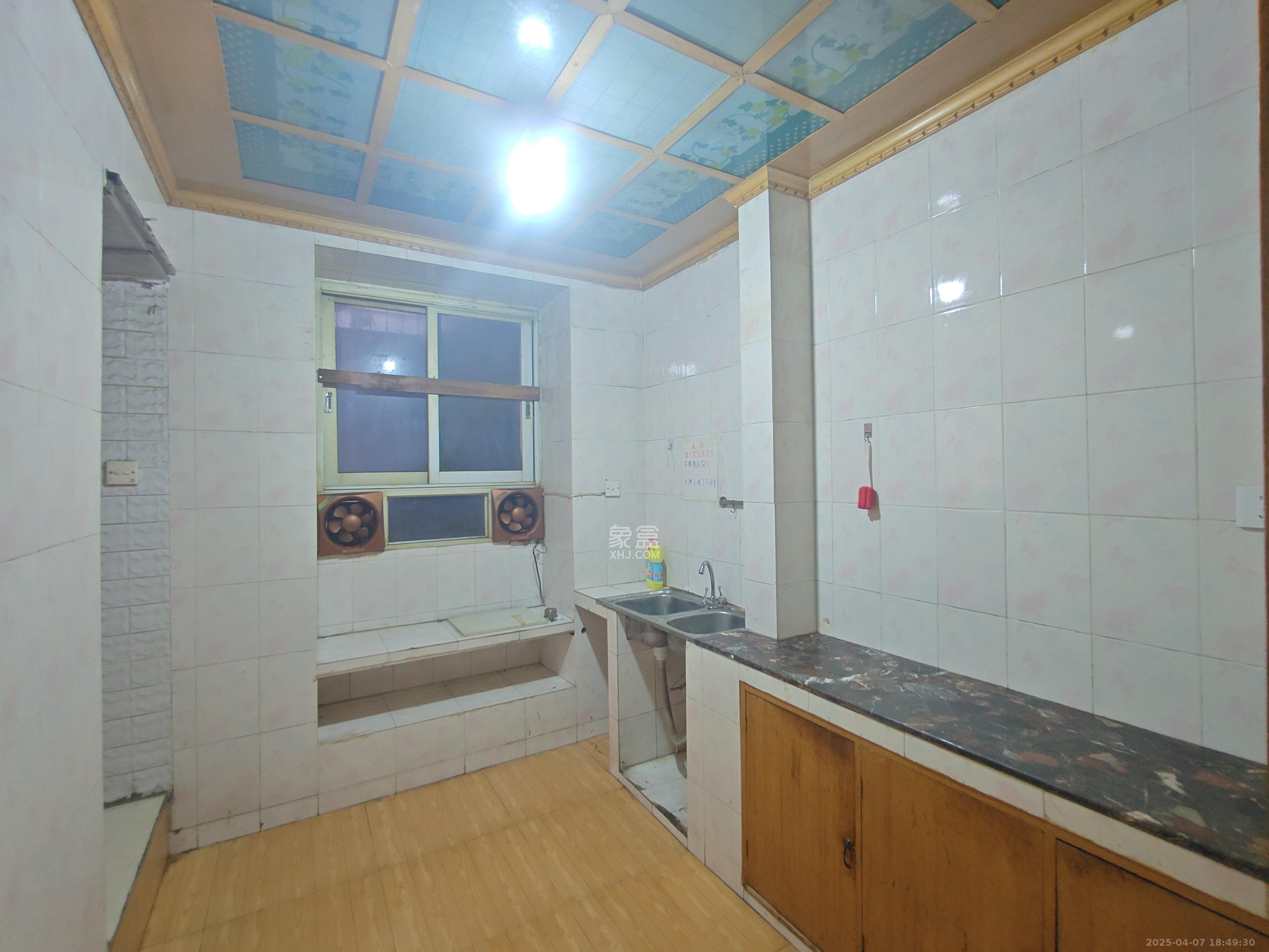 学宫街散盘 1室2厅1卫 3480.0元/月 学宫街散盘 1室2厅1卫 3480.0元/月室内图