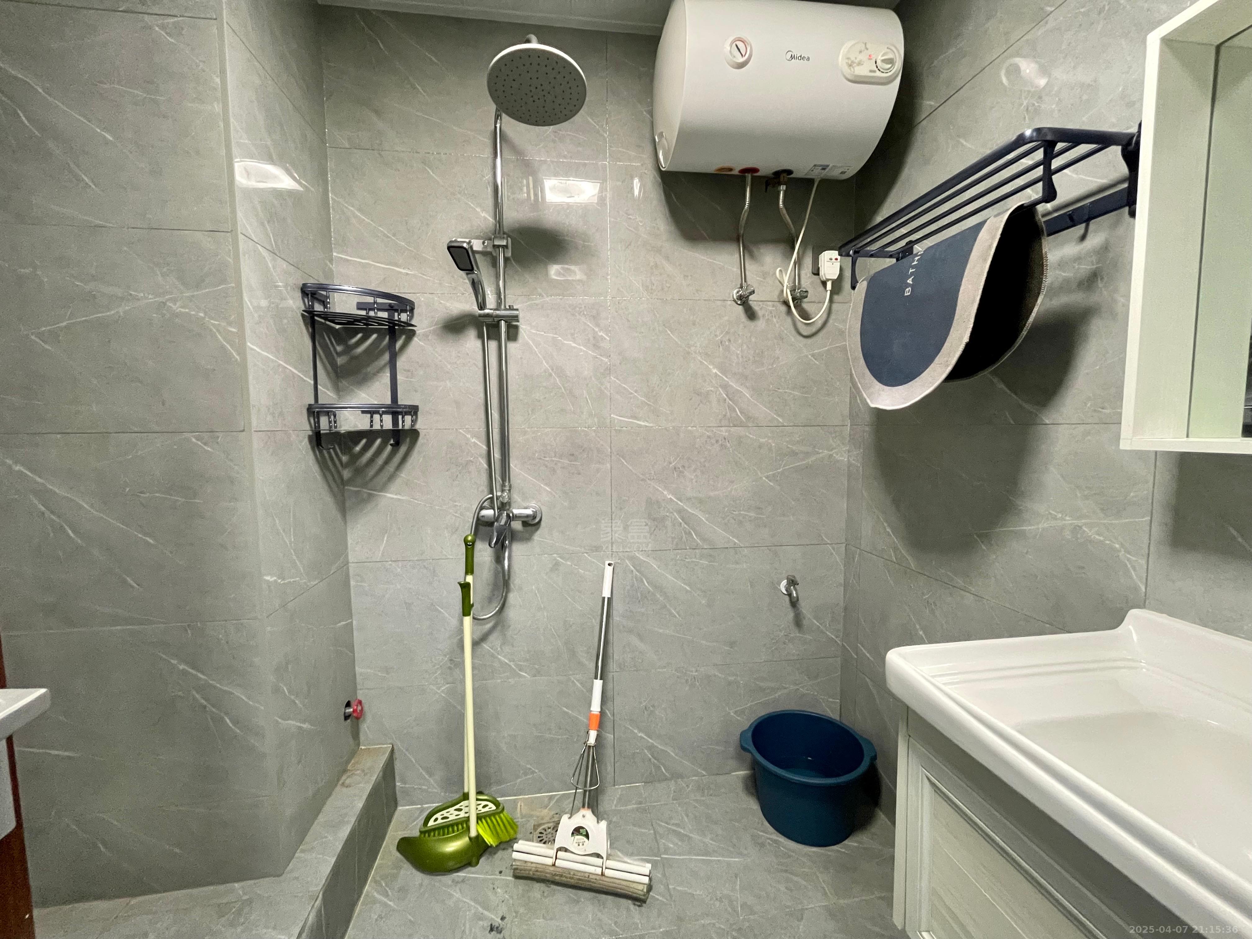 福泰国际 1室1厅1卫 1300.0元/月 福泰国际 1室1厅1卫 1300.0元/月室内图