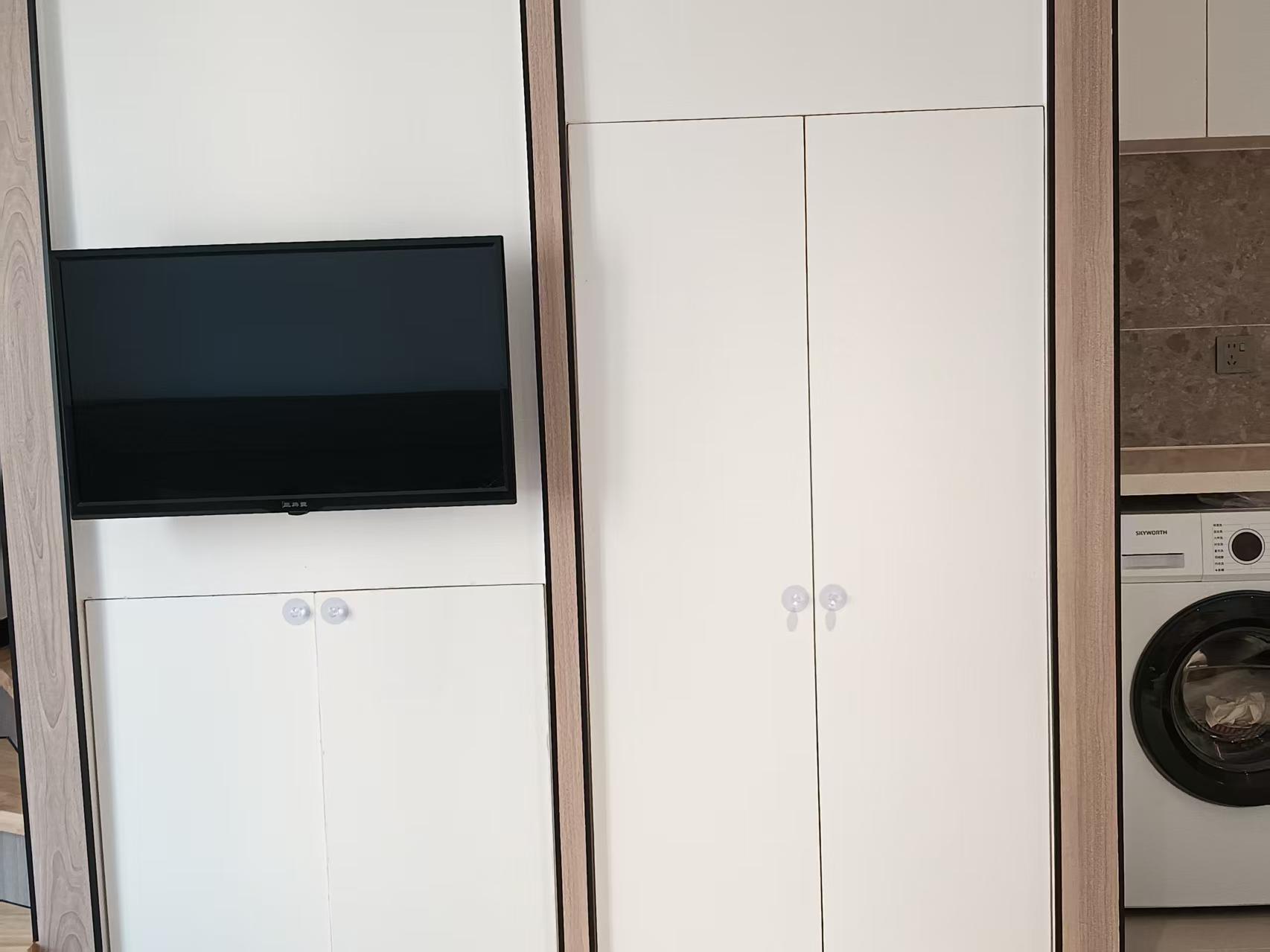 海航豪庭南苑  1室1厅2卫    2800.0元/月室内图