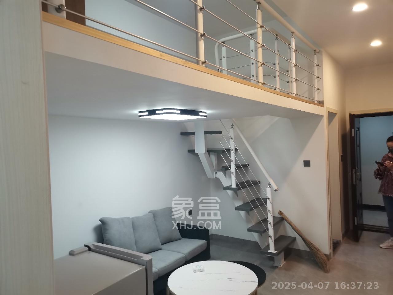 裕天国际商汇中心 1室1厅1卫 1400.0元/月 裕天国际商汇中心 1室1厅1卫 1400.0元/月室内图