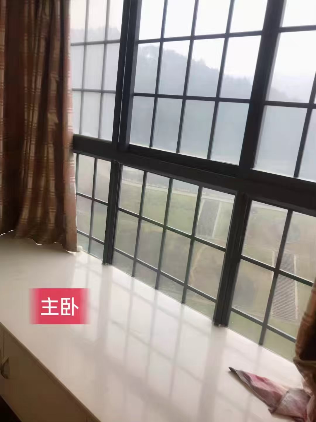 逸臣桃源  3室2厅2卫   82.00万卧室