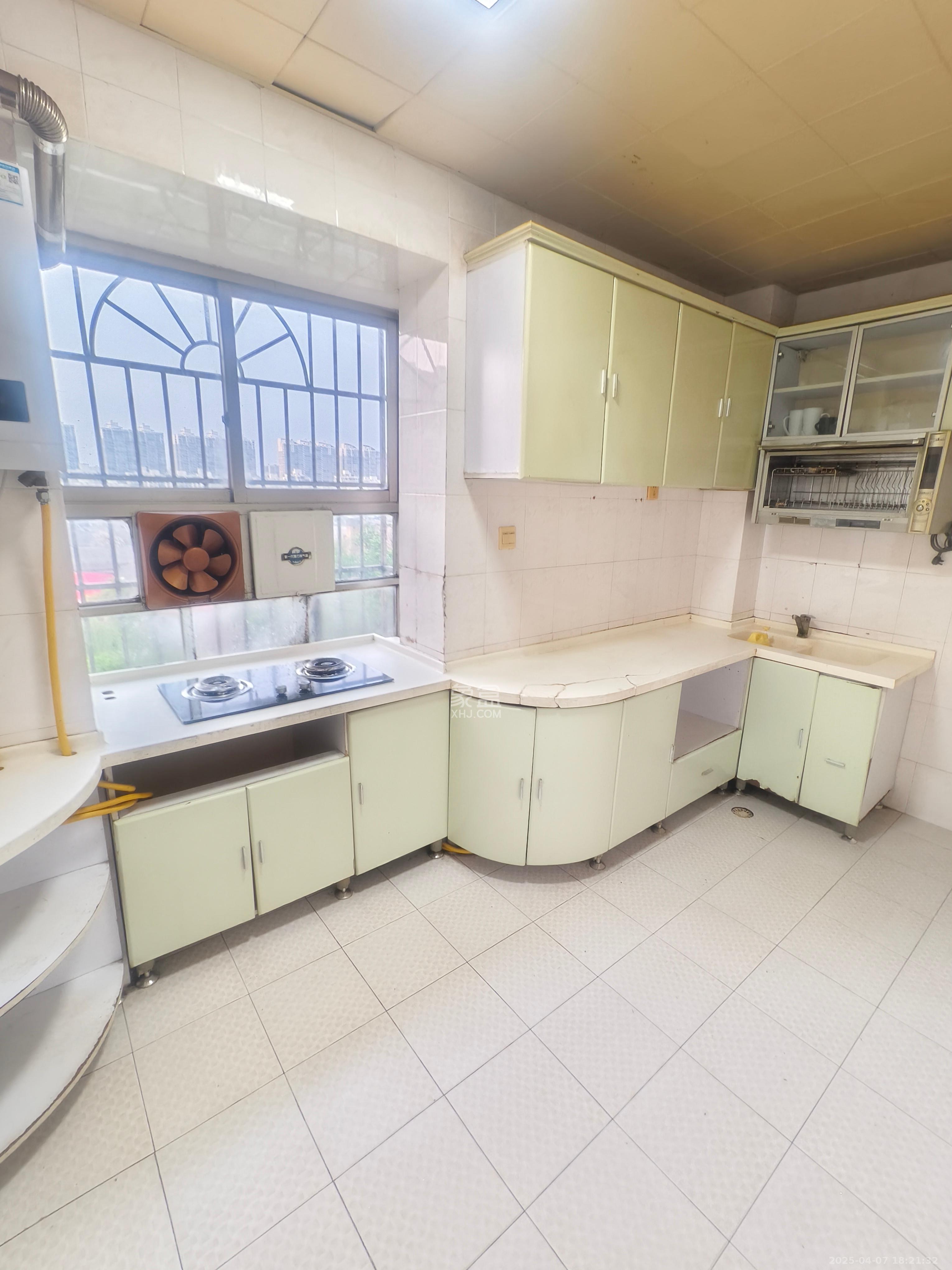 丽都苑 3室1厅1卫 1500.0元/月 丽都苑 3室1厅1卫 1500.0元/月室内图