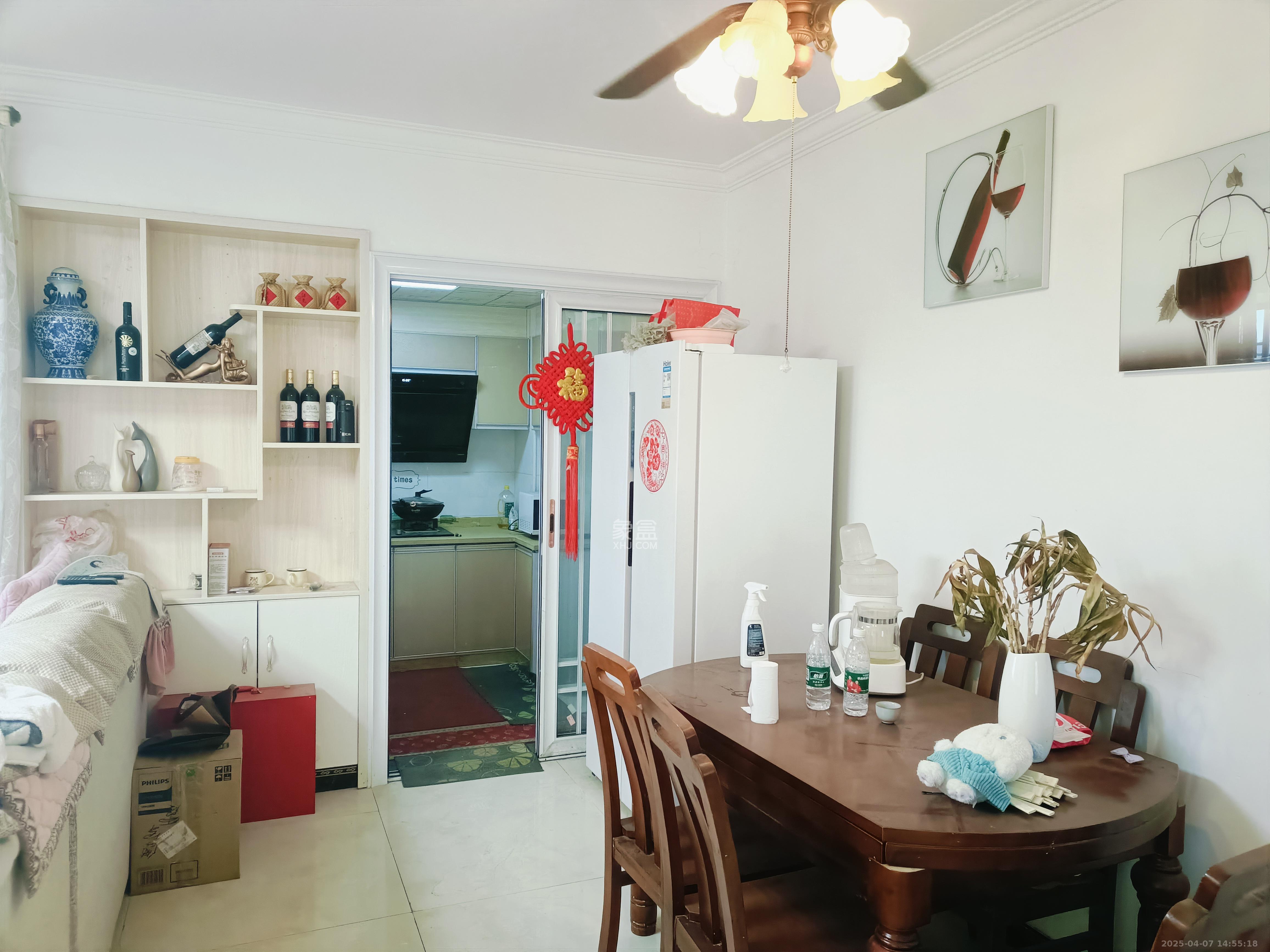 海德公园 3室2厅1卫 2000.0元/月 海德公园 3室2厅1卫 2000.0元/月室内图