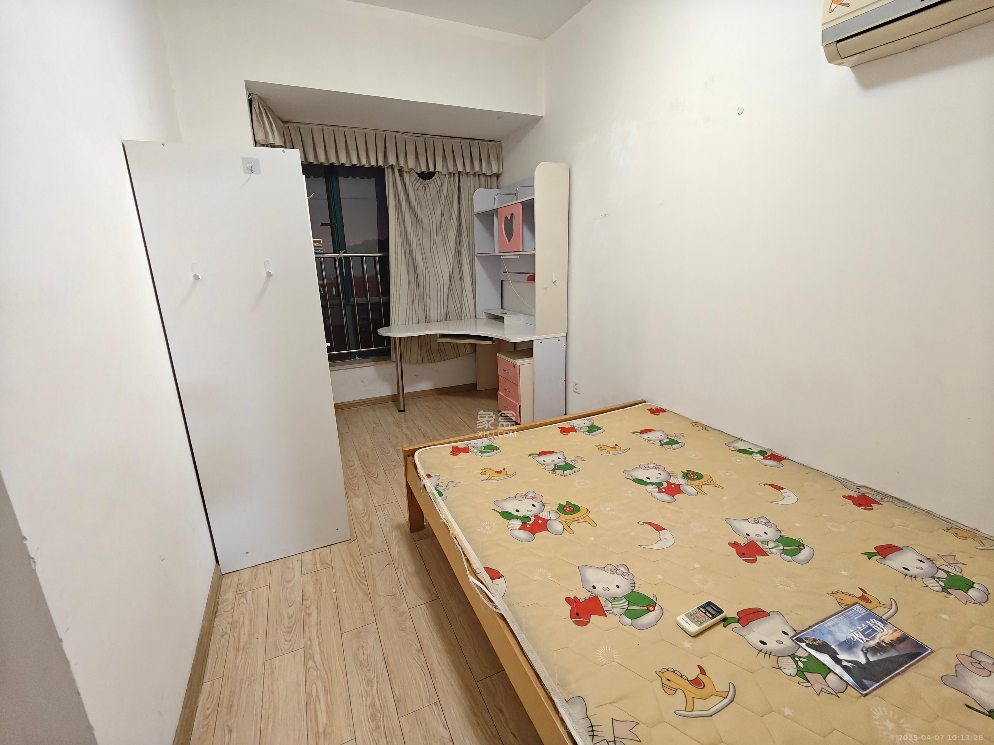 望兴景园一期 3室2厅1卫 2600.0元/月 望兴景园一期 3室2厅1卫 2600.0元/月室内图