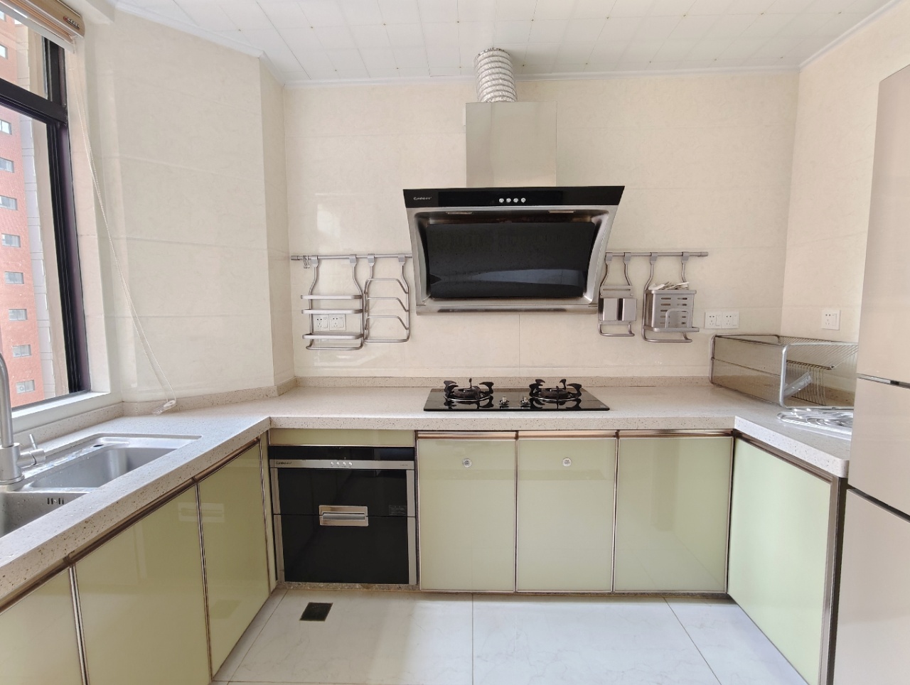 西海瑞园  3室2厅2卫    155.0万 西海瑞园  3室2厅2卫    155.0万室内图