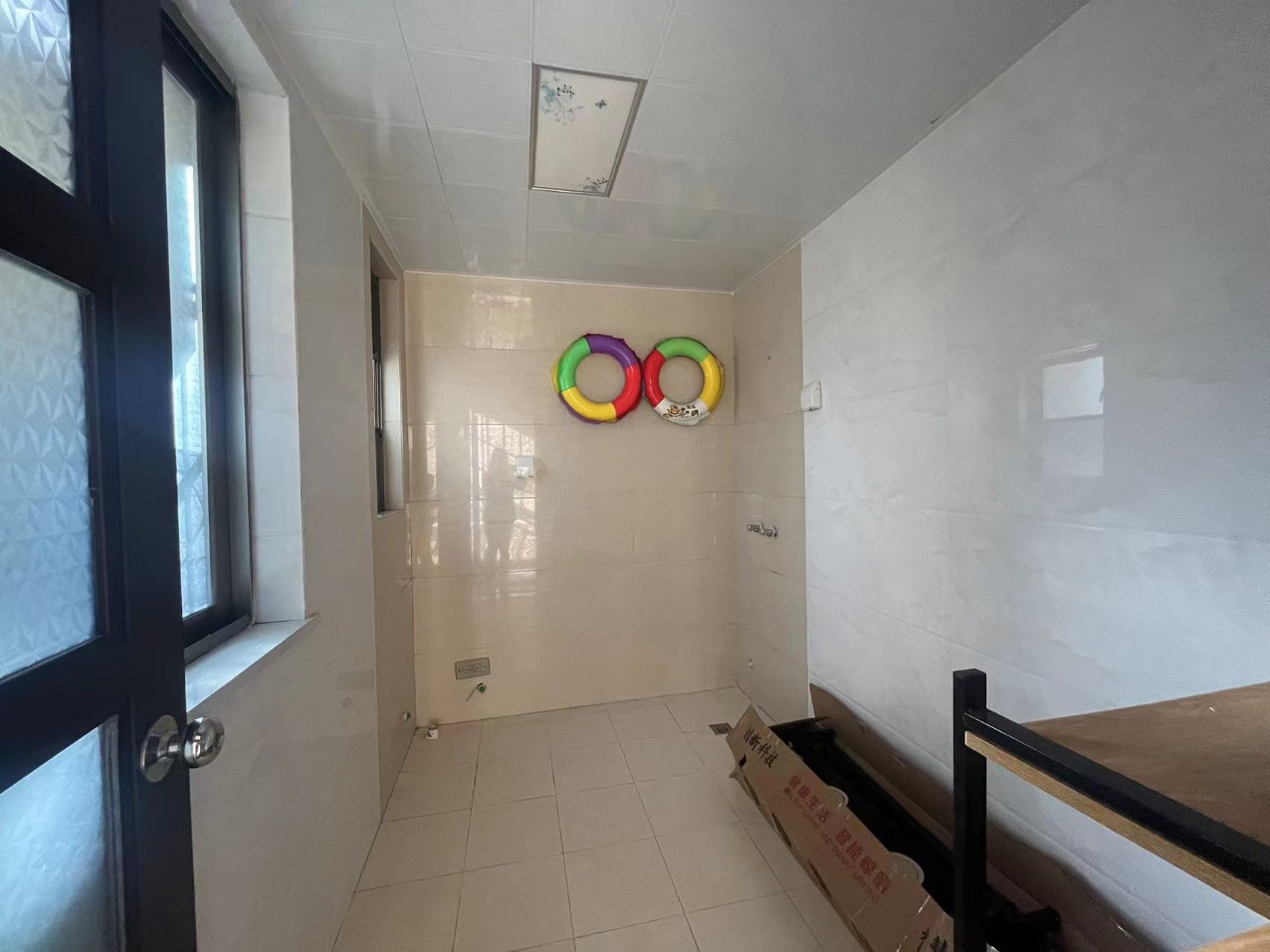 碧桂园 4室2厅3卫 3000.0元/月 碧桂园 4室2厅3卫 3000.0元/月室内图