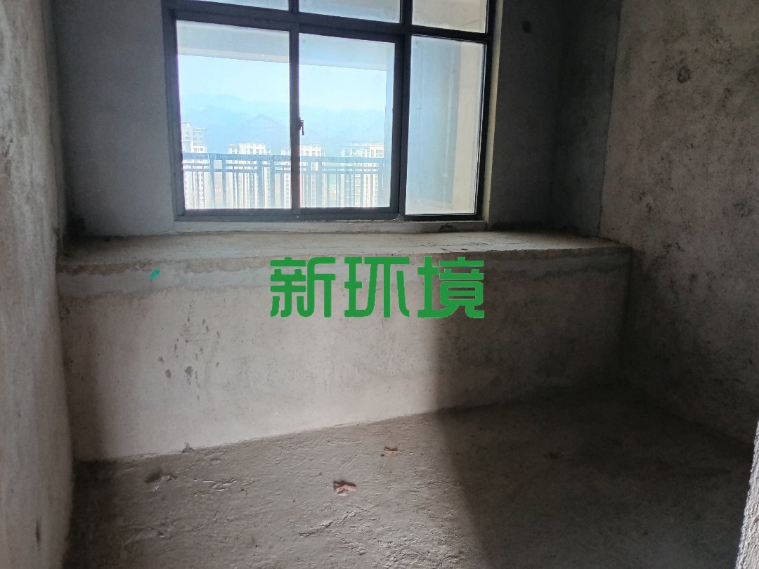 丽景天下二期  3室2厅2卫   73.00万客厅