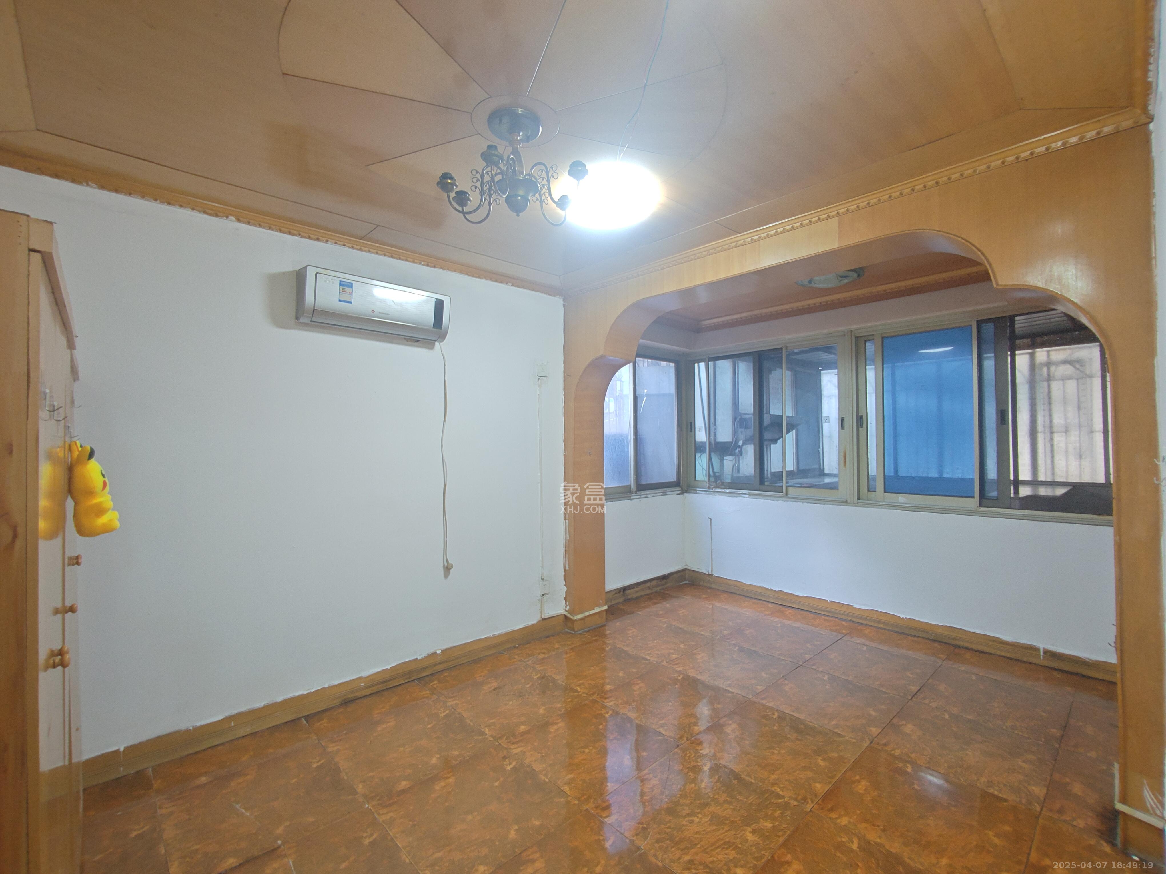 学宫街散盘 1室2厅1卫 3480.0元/月 学宫街散盘 1室2厅1卫 3480.0元/月室内图