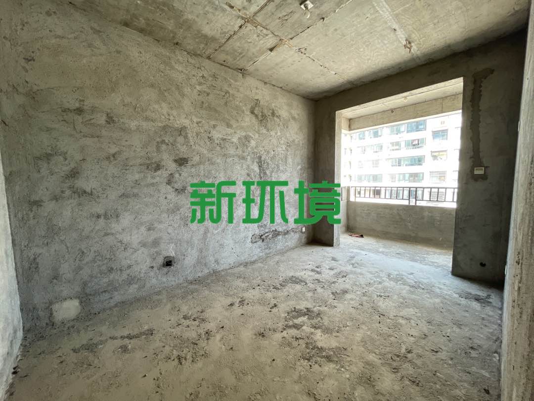 聚星花苑  3室2厅2卫   53.80万客厅