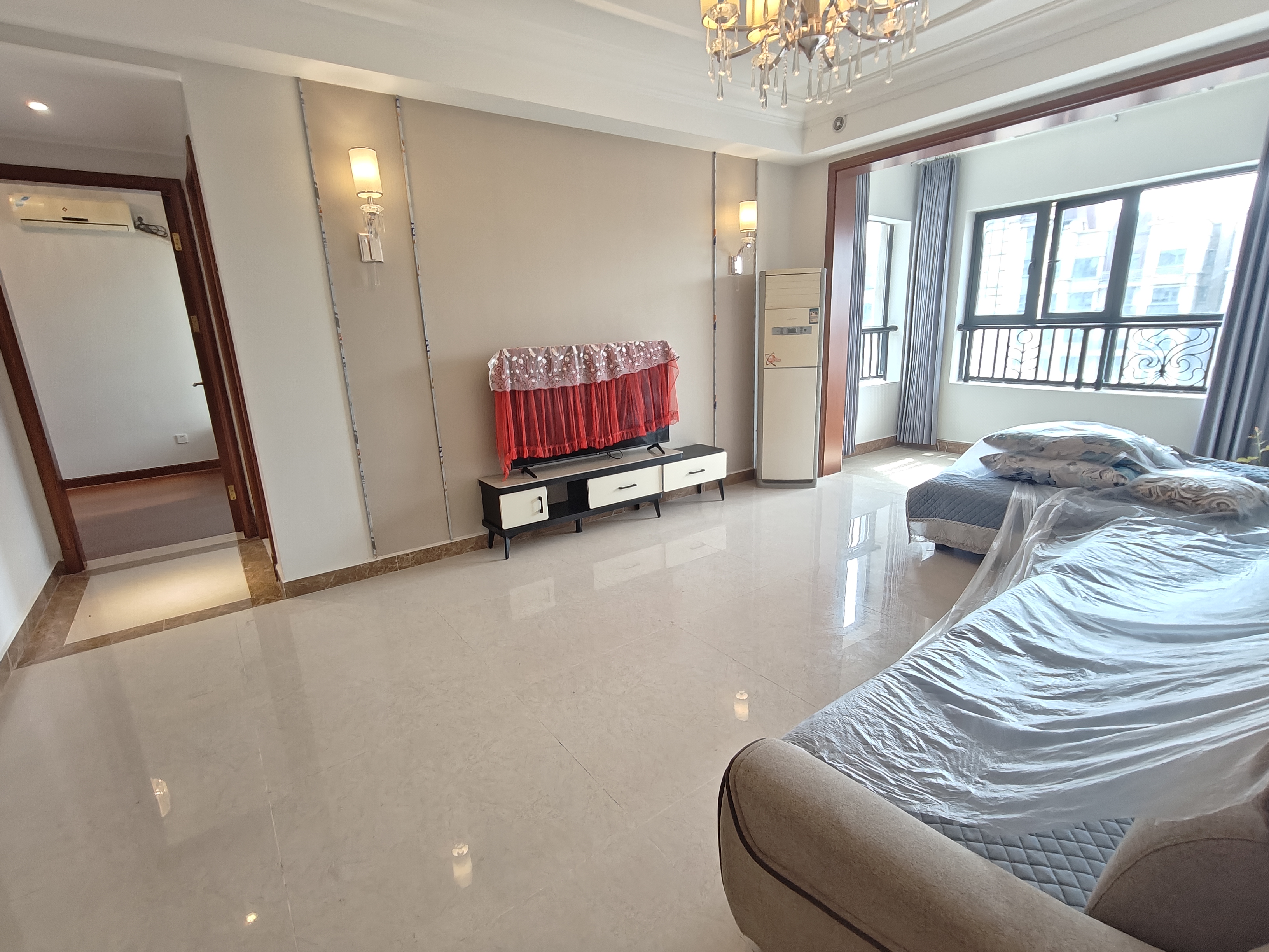 恒大华府 3室1厅1卫 1800.0元/月 恒大华府 3室1厅1卫 1800.0元/月室内图