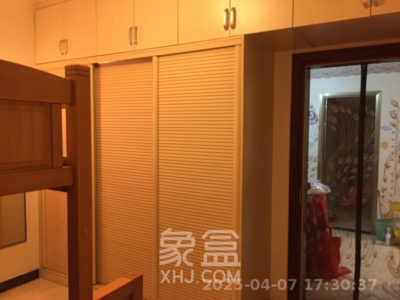 高信向日葵  2室2厅1卫    2500.0元/月室内图