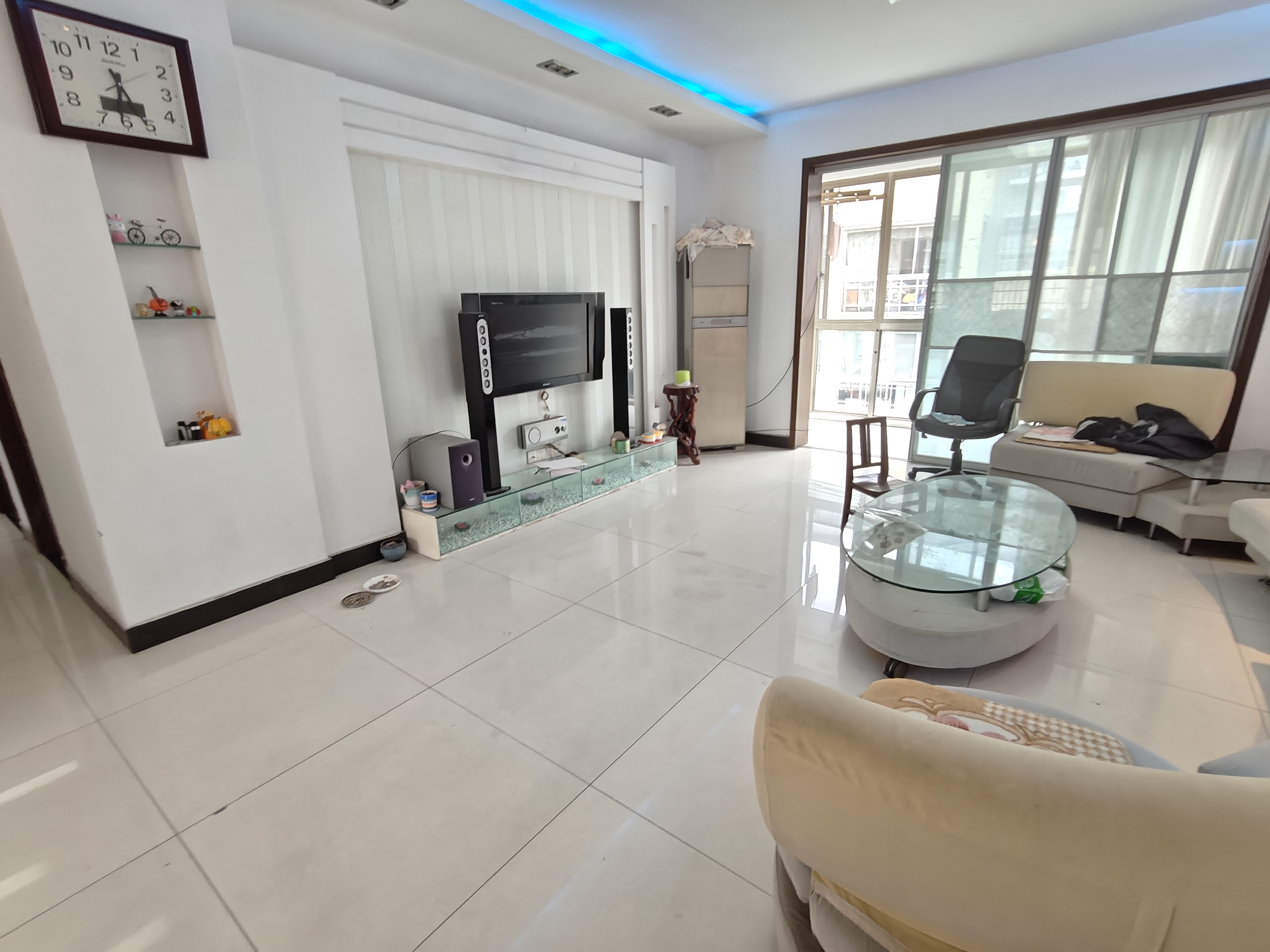 泽云佳园 3室2厅2卫 1700.0元/月 泽云佳园 3室2厅2卫 1700.0元/月室内图