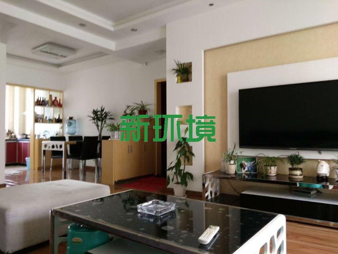 阳光水岸  3室2厅2卫   72.80万客厅