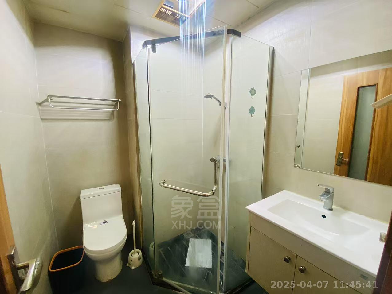 中泰财富湘江 1室1厅1卫 1400.0元/月 中泰财富湘江 1室1厅1卫 1400.0元/月室内图