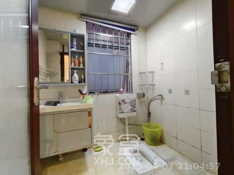 银港水晶城  4室2厅2卫   3500.00元/月室内图