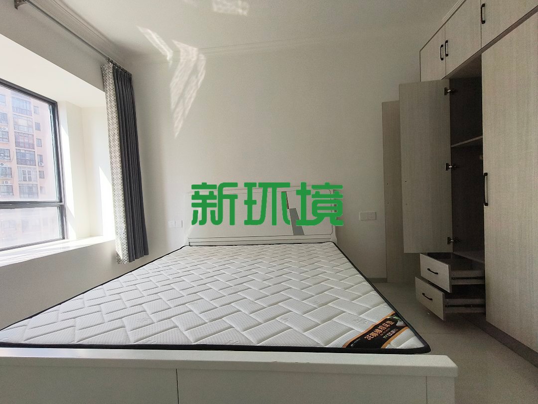 尚东御园  1室0厅0卫   73.80万客厅