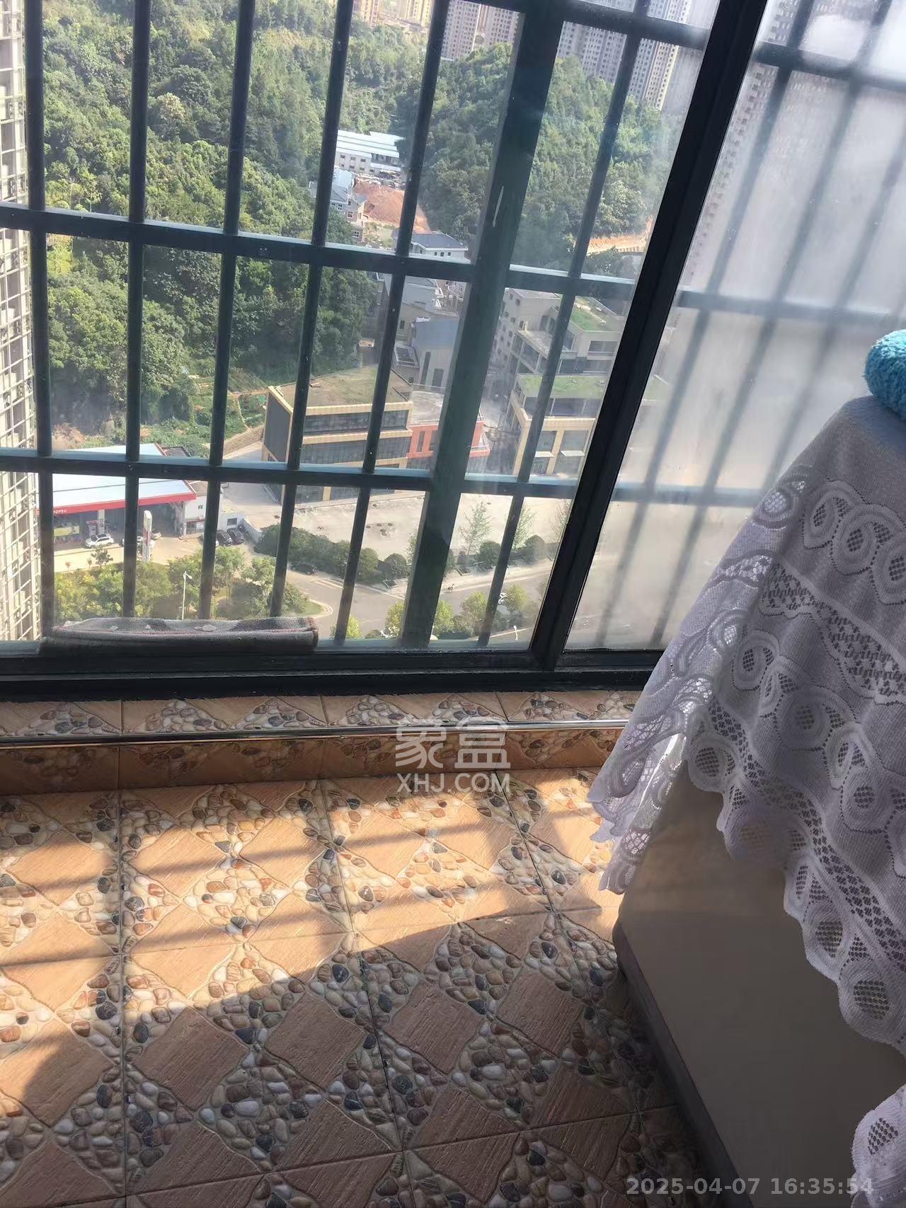 华美公寓（新猎鹰公寓）  2室2厅1卫    2200.0元/月室内图