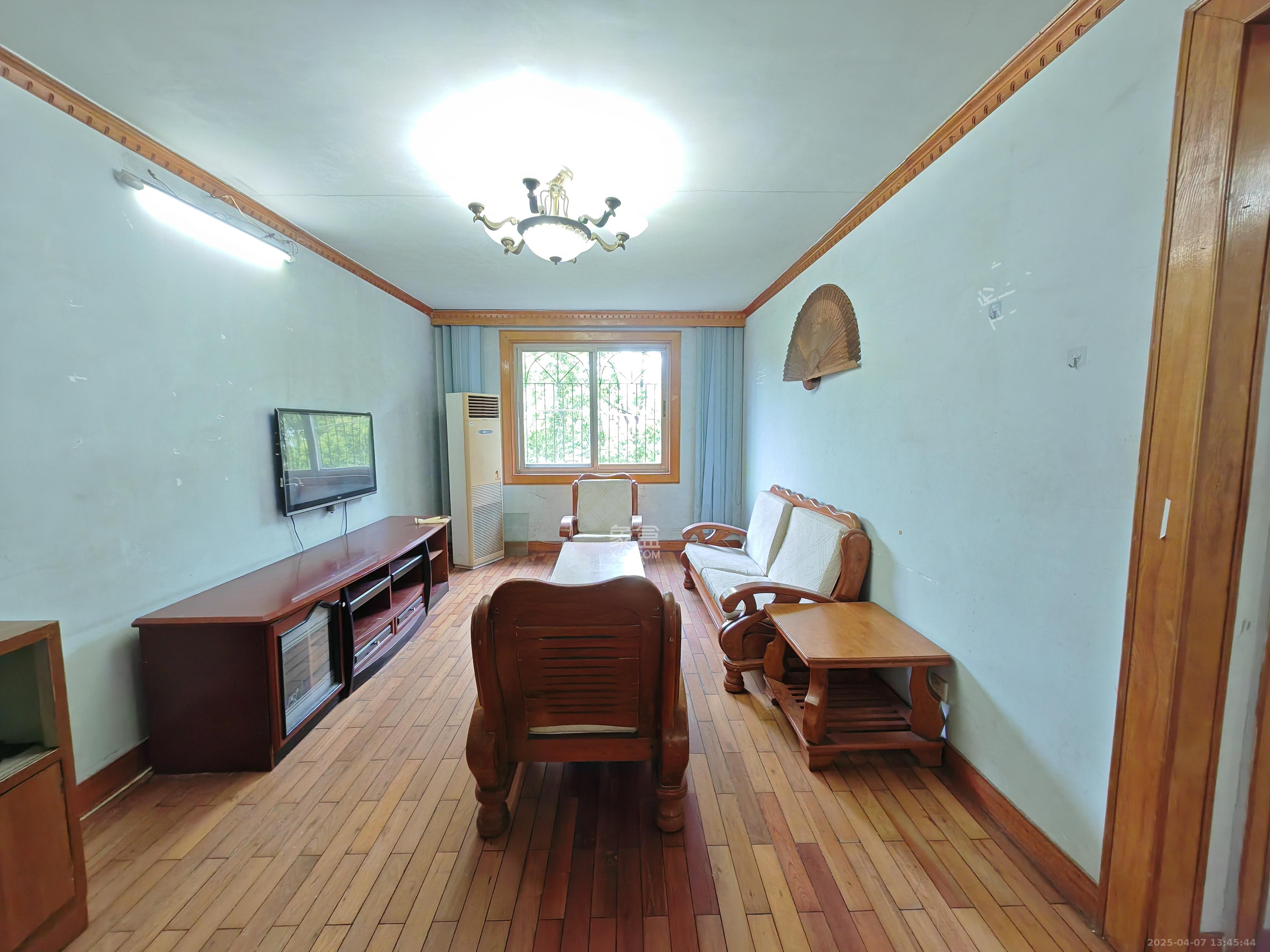 桔园小区卫技新村 3室2厅1卫 1400.0元/月 桔园小区卫技新村 3室2厅1卫 1400.0元/月室内图