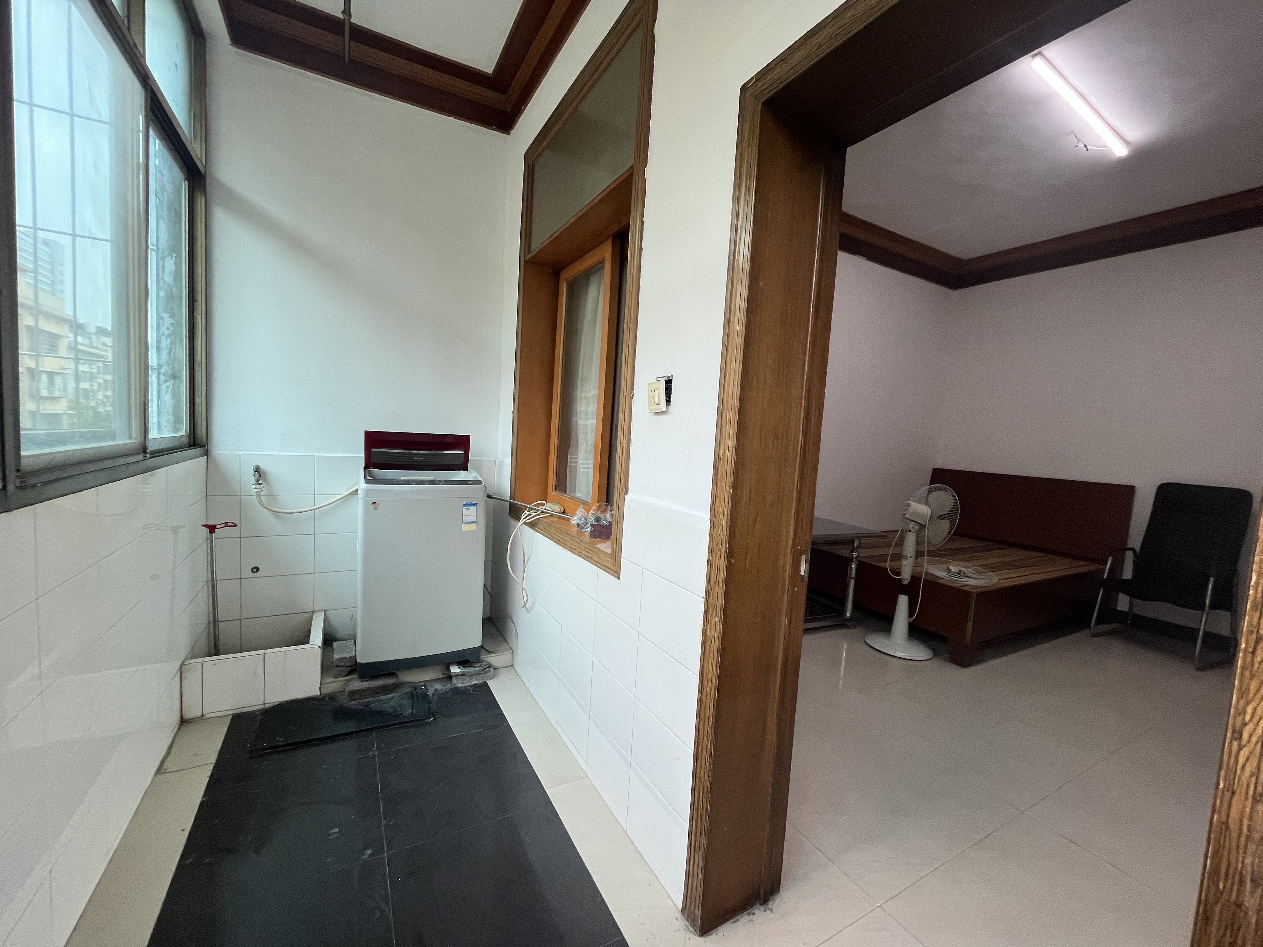 娄星区畜牧水产局+经管局 4室2厅2卫 1380.0元/月 娄星区畜牧水产局+经管局 4室2厅2卫 1380.0元/月室内图