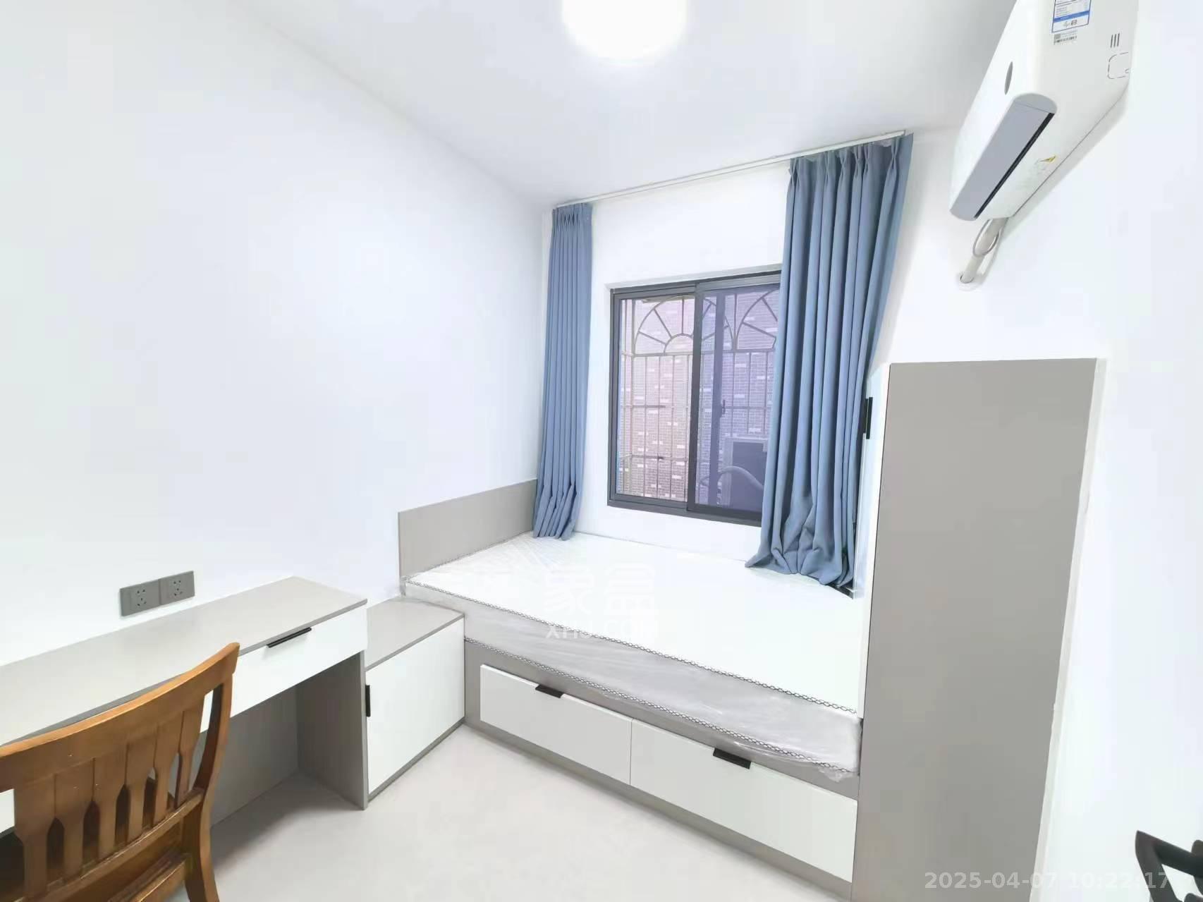 明德宿舍崇文楼(泰安小院) 3室2厅1卫 3200.0元/月 明德宿舍崇文楼(泰安小院) 3室2厅1卫 3200.0元/月室内图