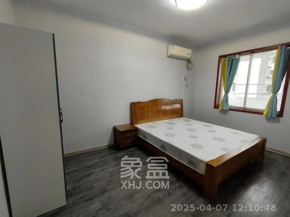 竹园公寓 3室2厅2卫 2700.0元/月 竹园公寓 3室2厅2卫 2700.0元/月室内图