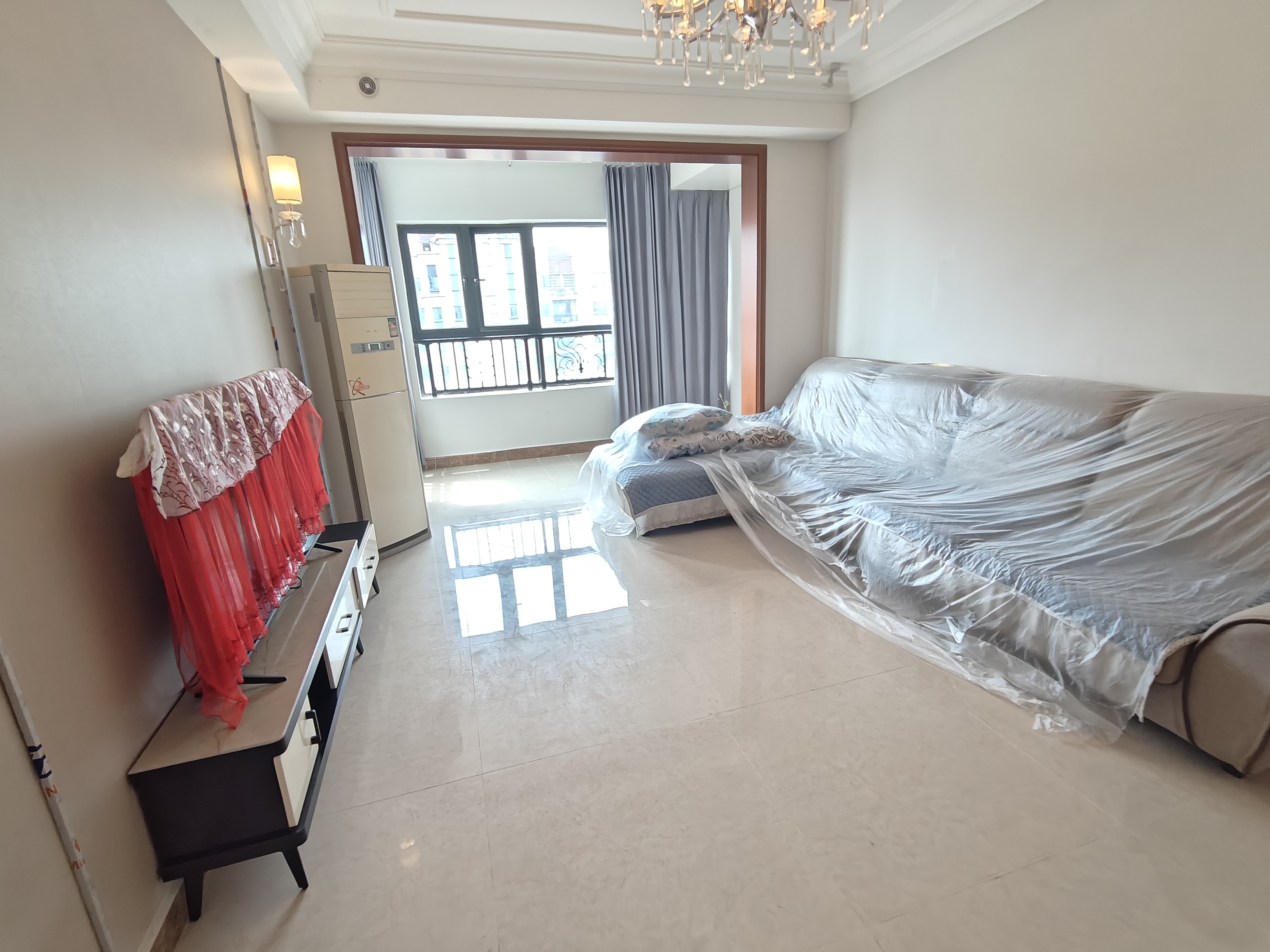 恒大华府 3室1厅1卫 1800.0元/月 恒大华府 3室1厅1卫 1800.0元/月室内图