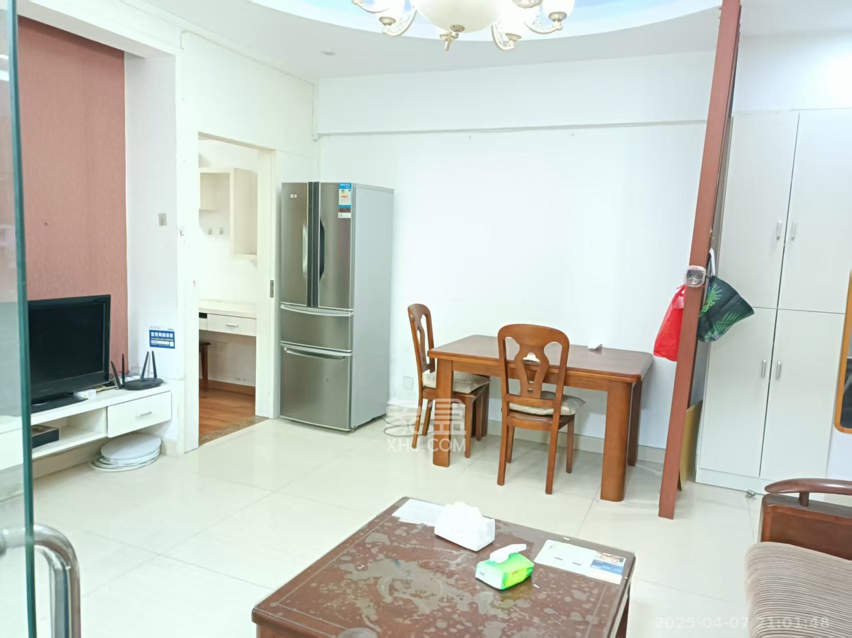 万博汇  2室1厅1卫    2200.0元/月 万博汇  2室1厅1卫    2200.0元/月