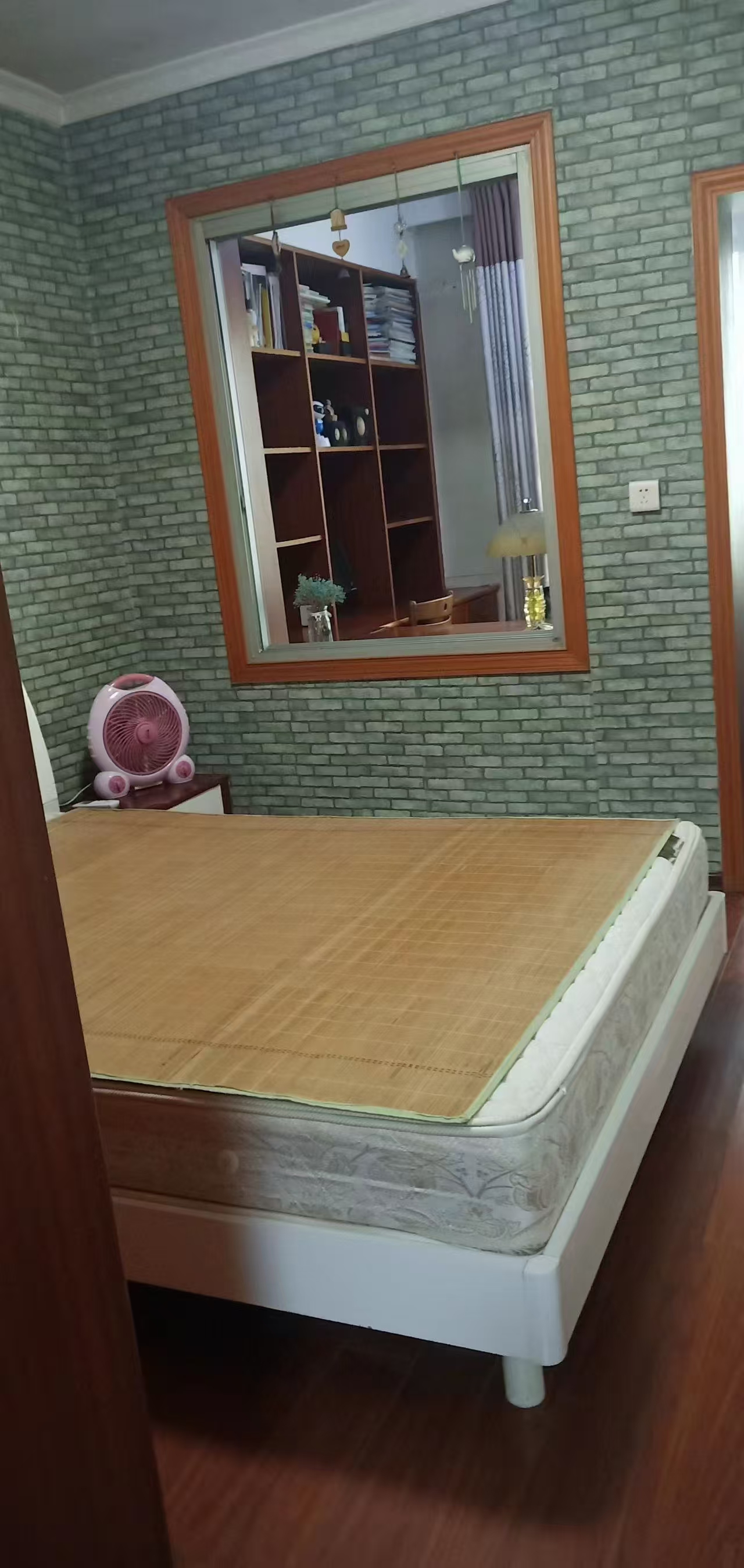 船山西路24号 2室2厅1卫 1200.0元/月 船山西路24号 2室2厅1卫 1200.0元/月室内图