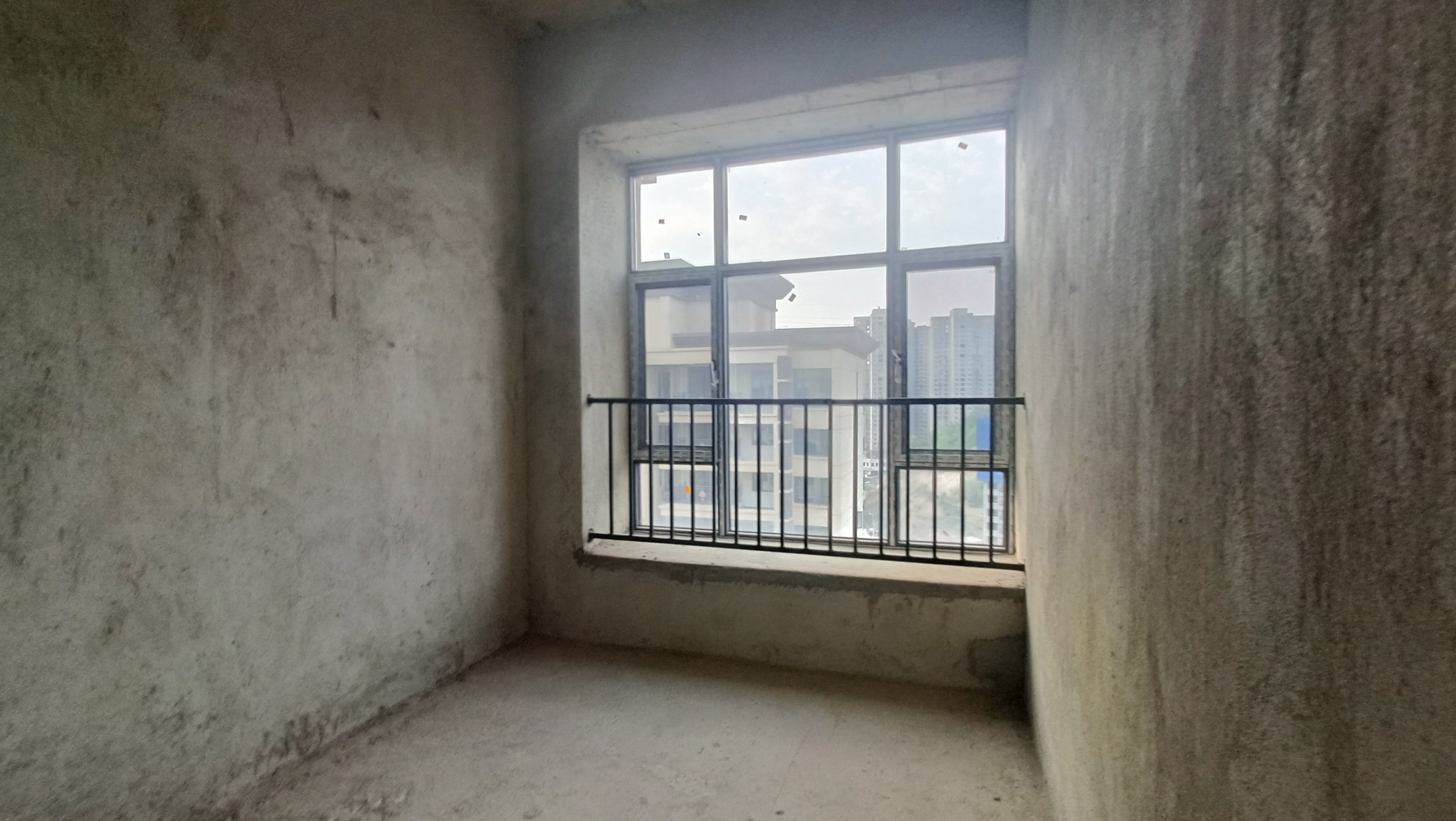 徐福桃花源 4室2厅2卫 80.0万 徐福桃花源 4室2厅2卫 80.0万客厅